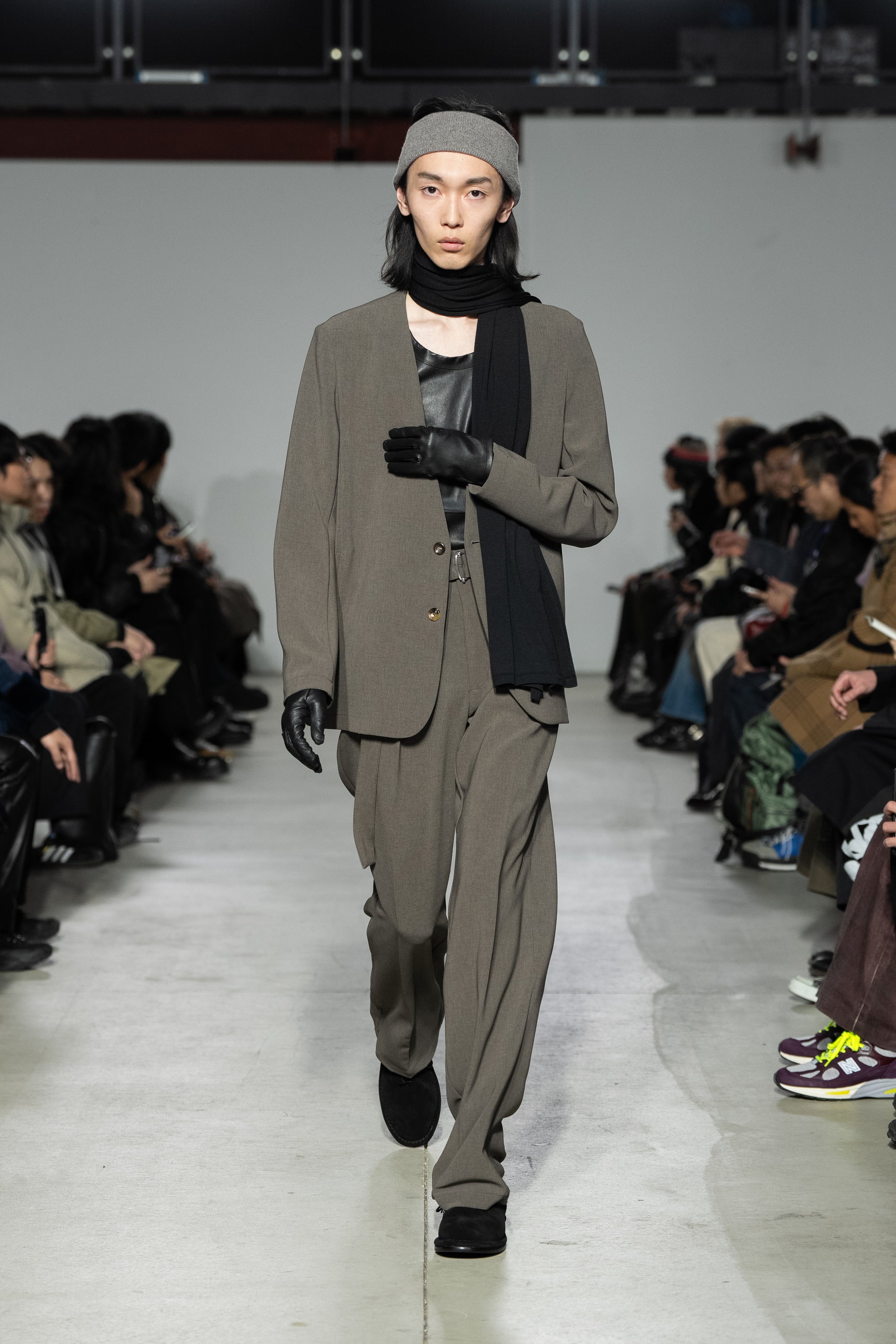 限定商品 AA52-007 × JOHN SMEDLEY MERINO EXTRAFINE WIDE STOLE