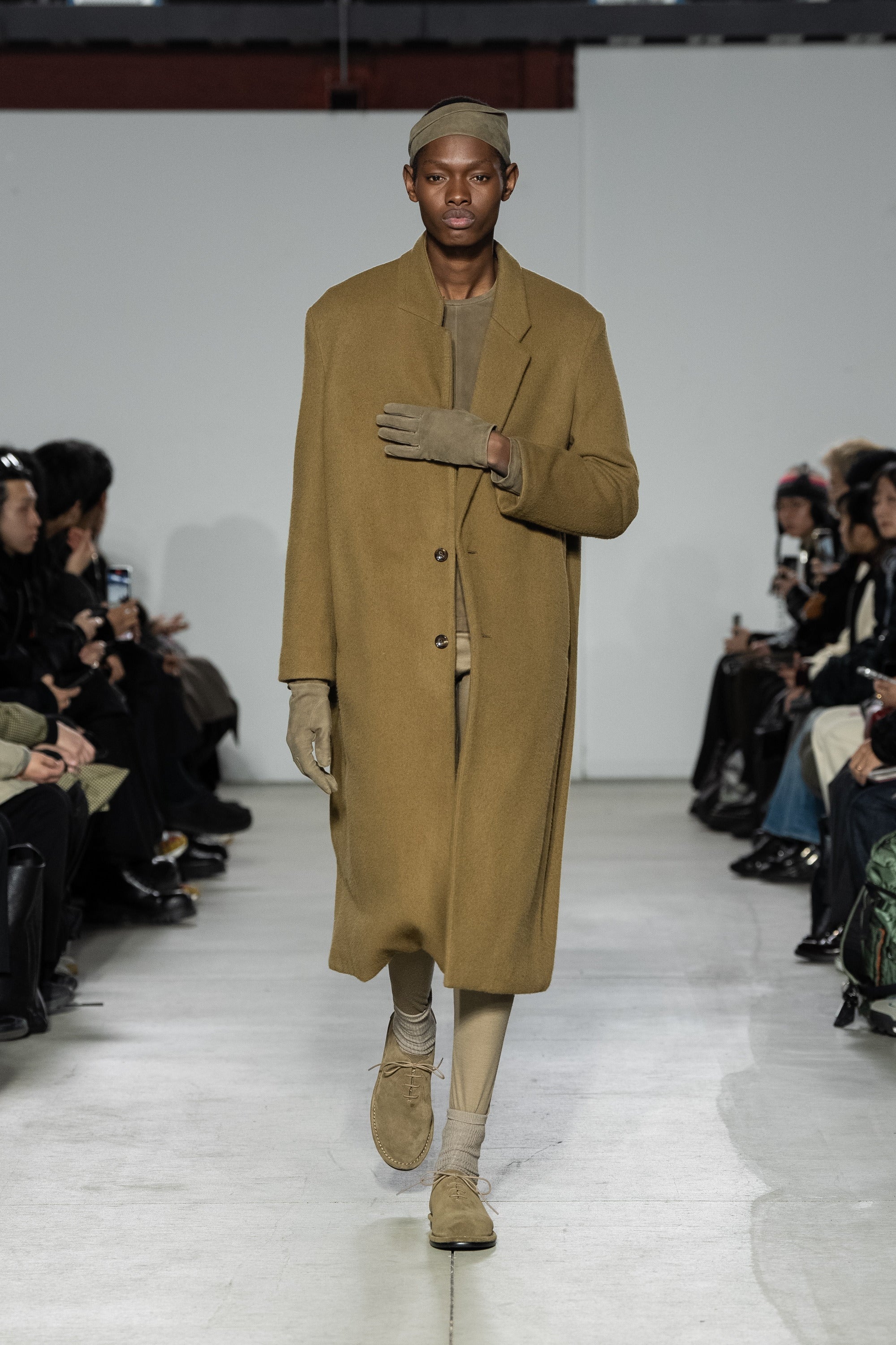 AC52-009 ウールシャギー パディングチェスターコート