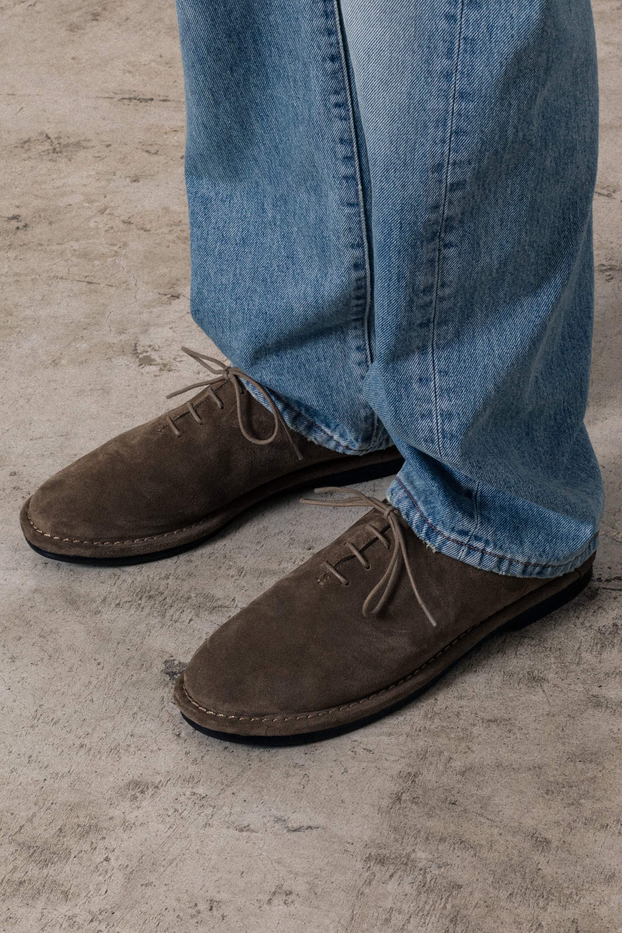 AA52-004 カウレザースウェード バブーシュ