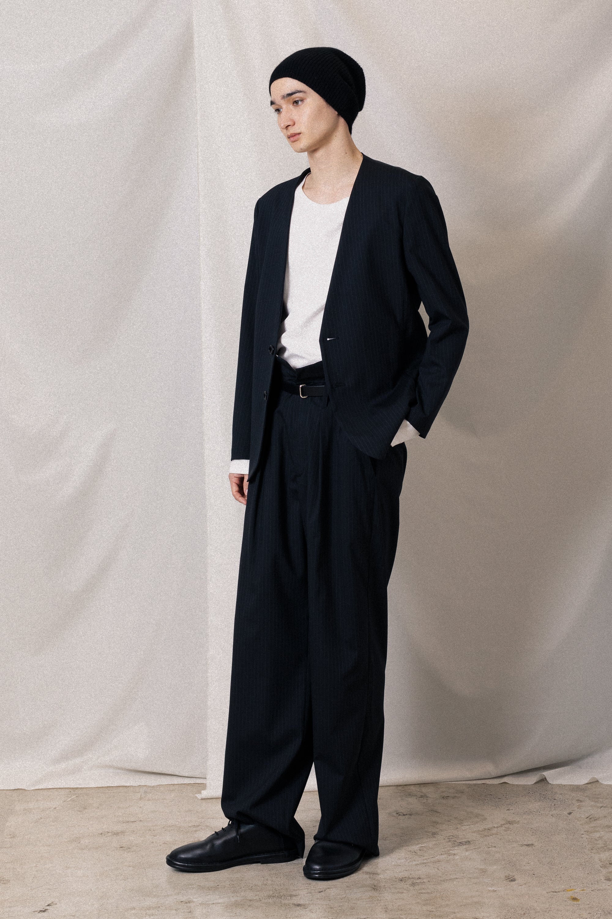 AG52-074 ポリエステル/ウール/シルクギャバジン ノーカラージャケット