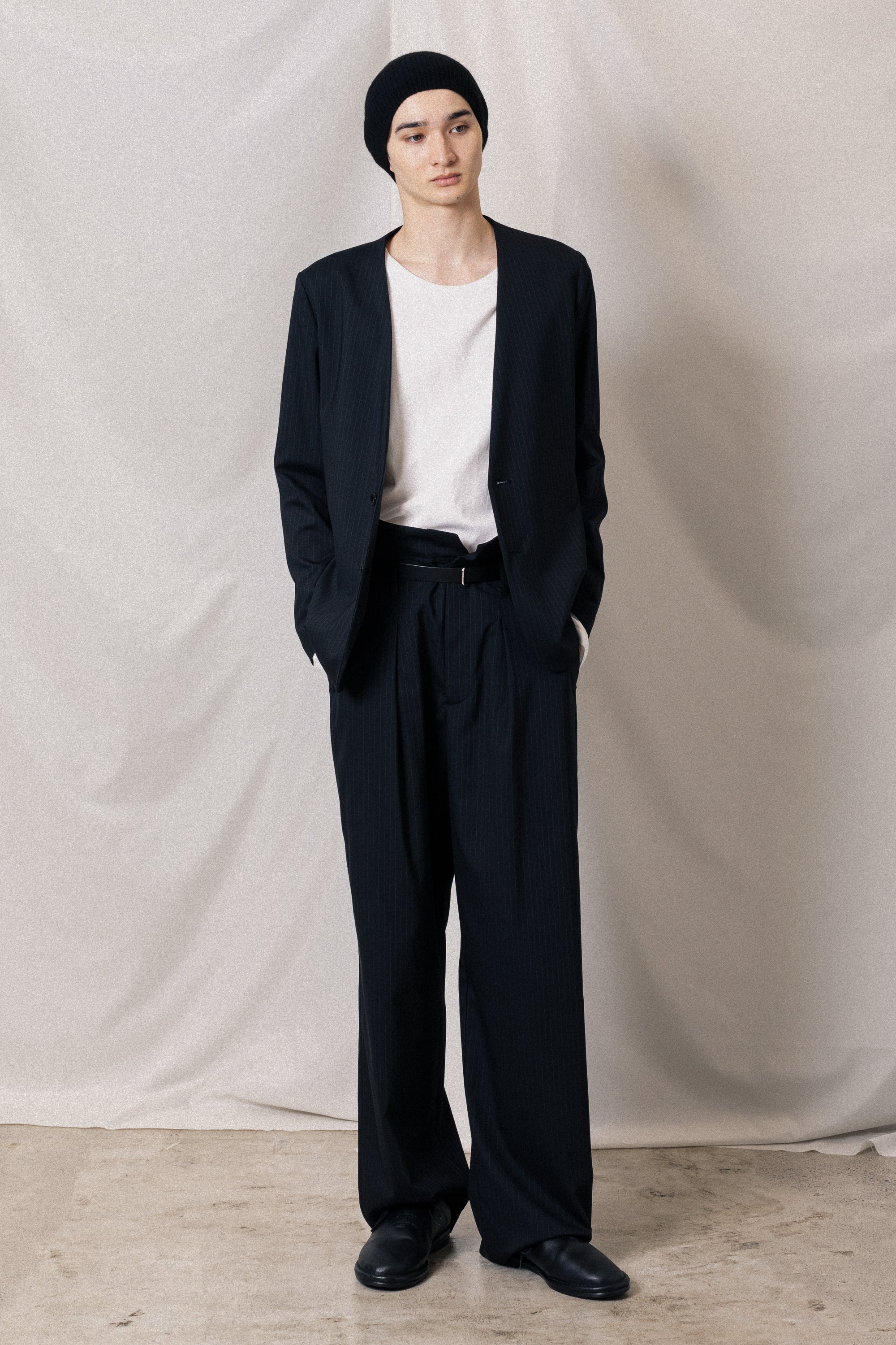 AG52-074 ポリエステル/ウール/シルクギャバジン ノーカラージャケット