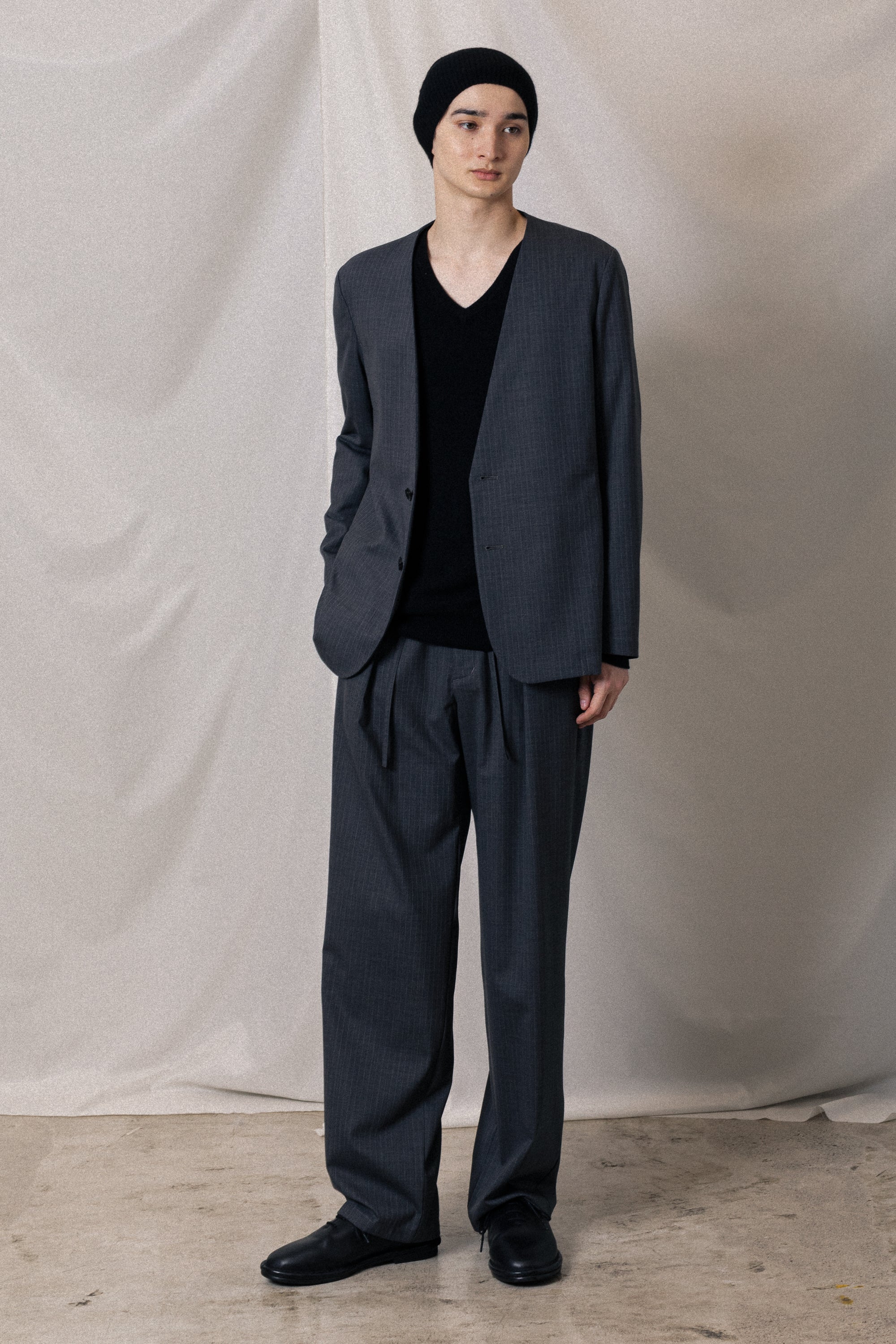 AP52-060 ポリエステル/ウール/シルクギャバジン ワンタックイージーパンツ