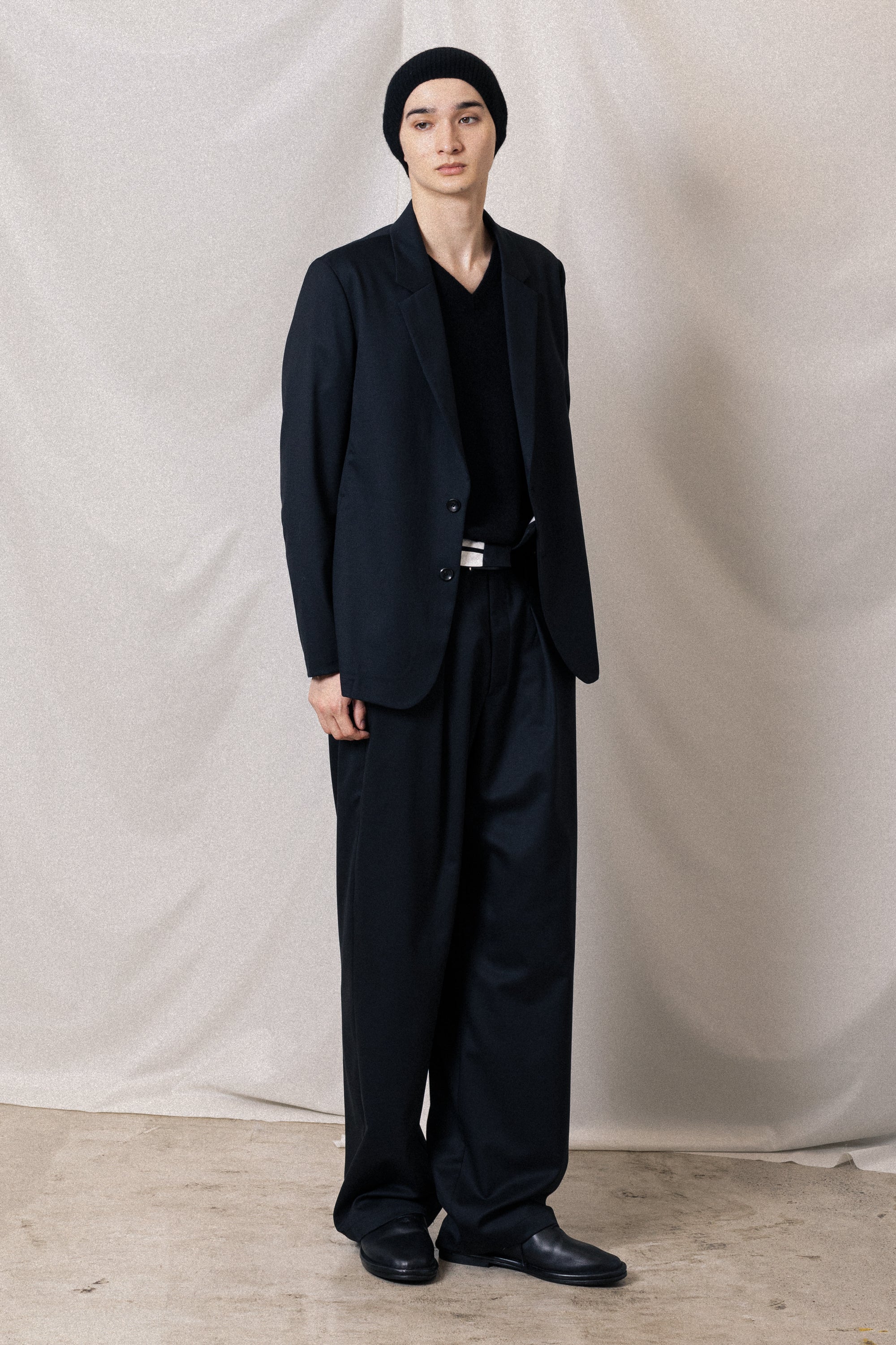 AG52-076 ポリエステル/ウール/シルクギャバジン 2Bジャケット