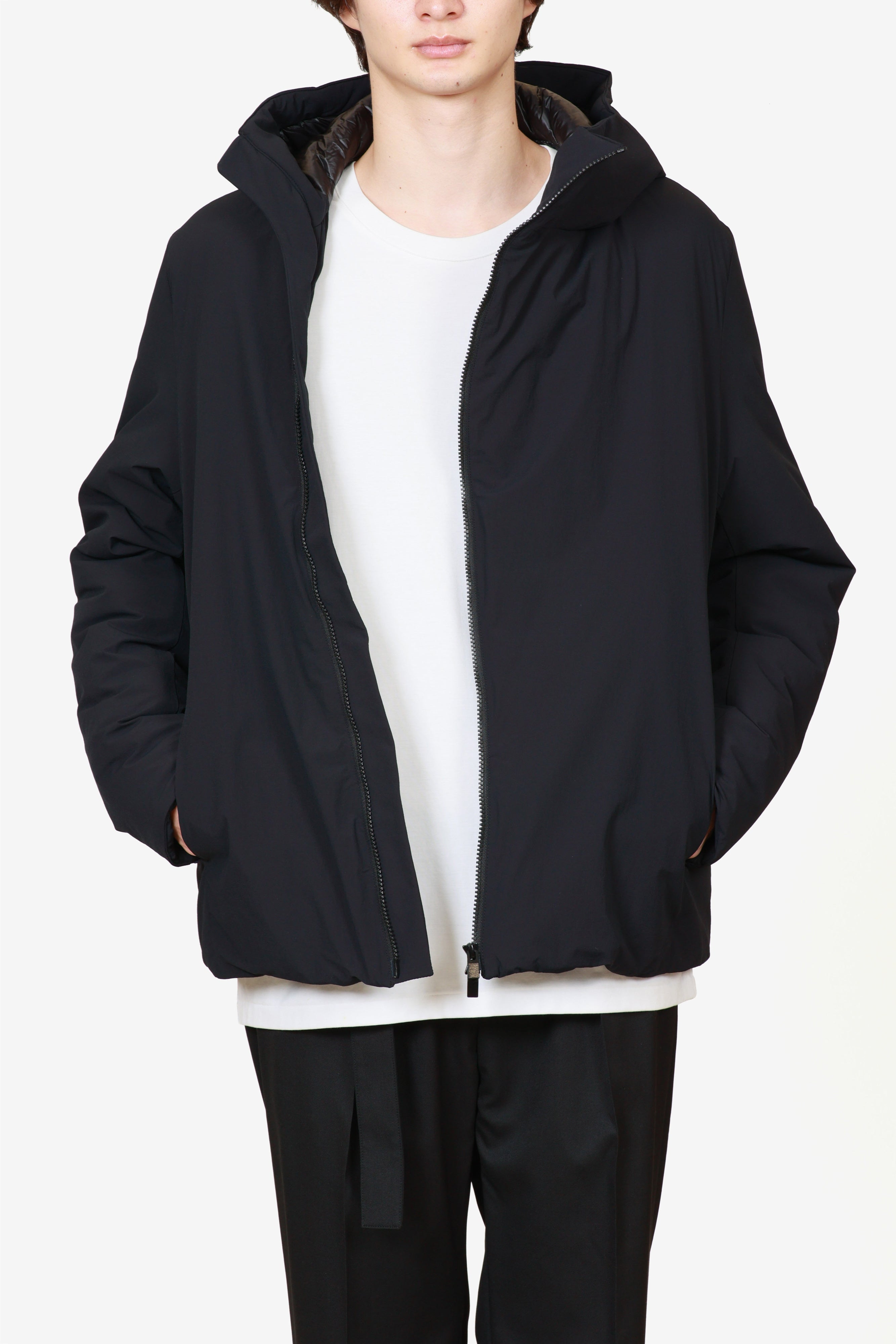 限定商品 AB52-117 ナイロン2WAYストレッチクロス ラウンドジップフーデットコート