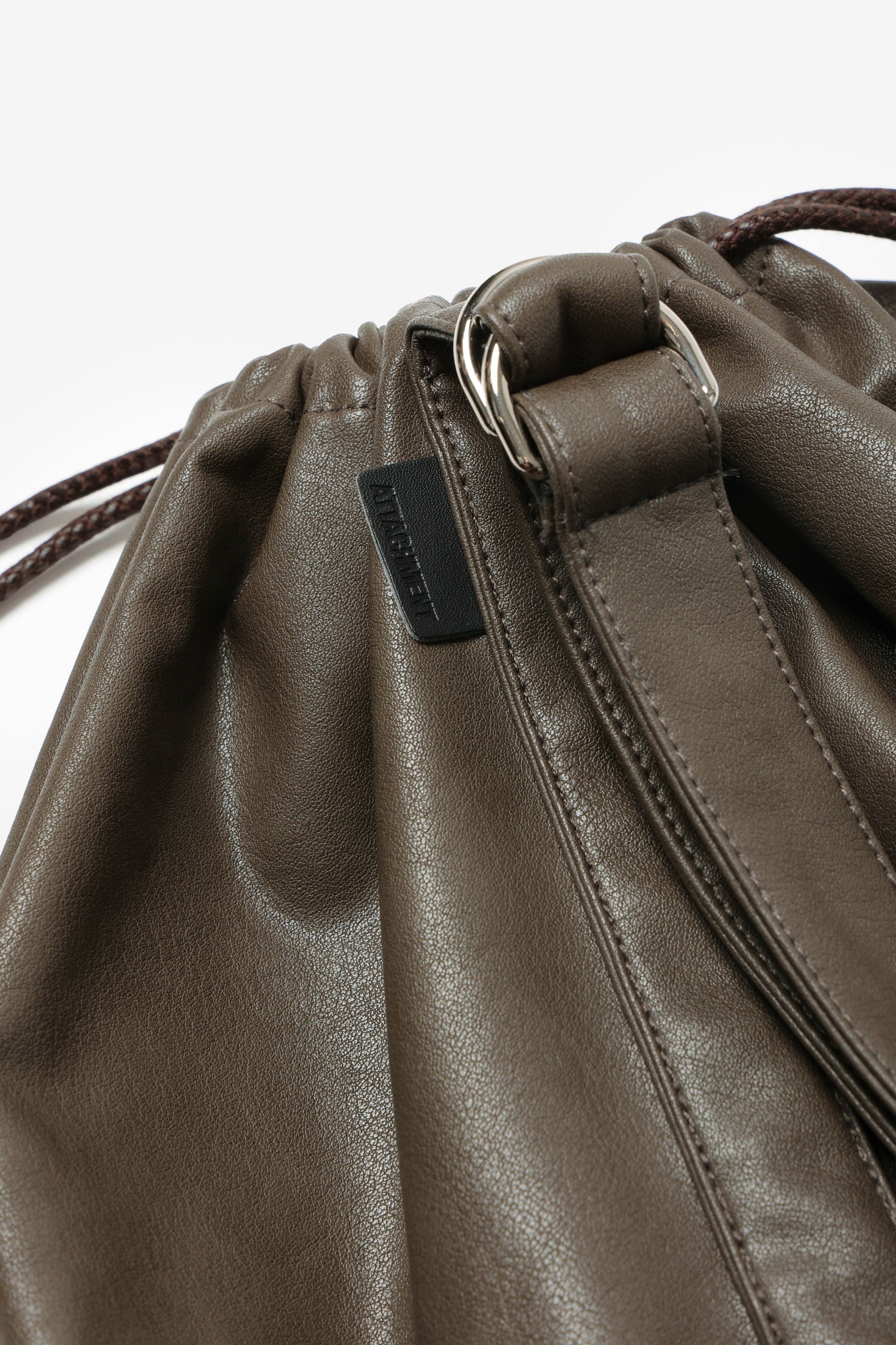 シンセティックレザー バケットバッグ