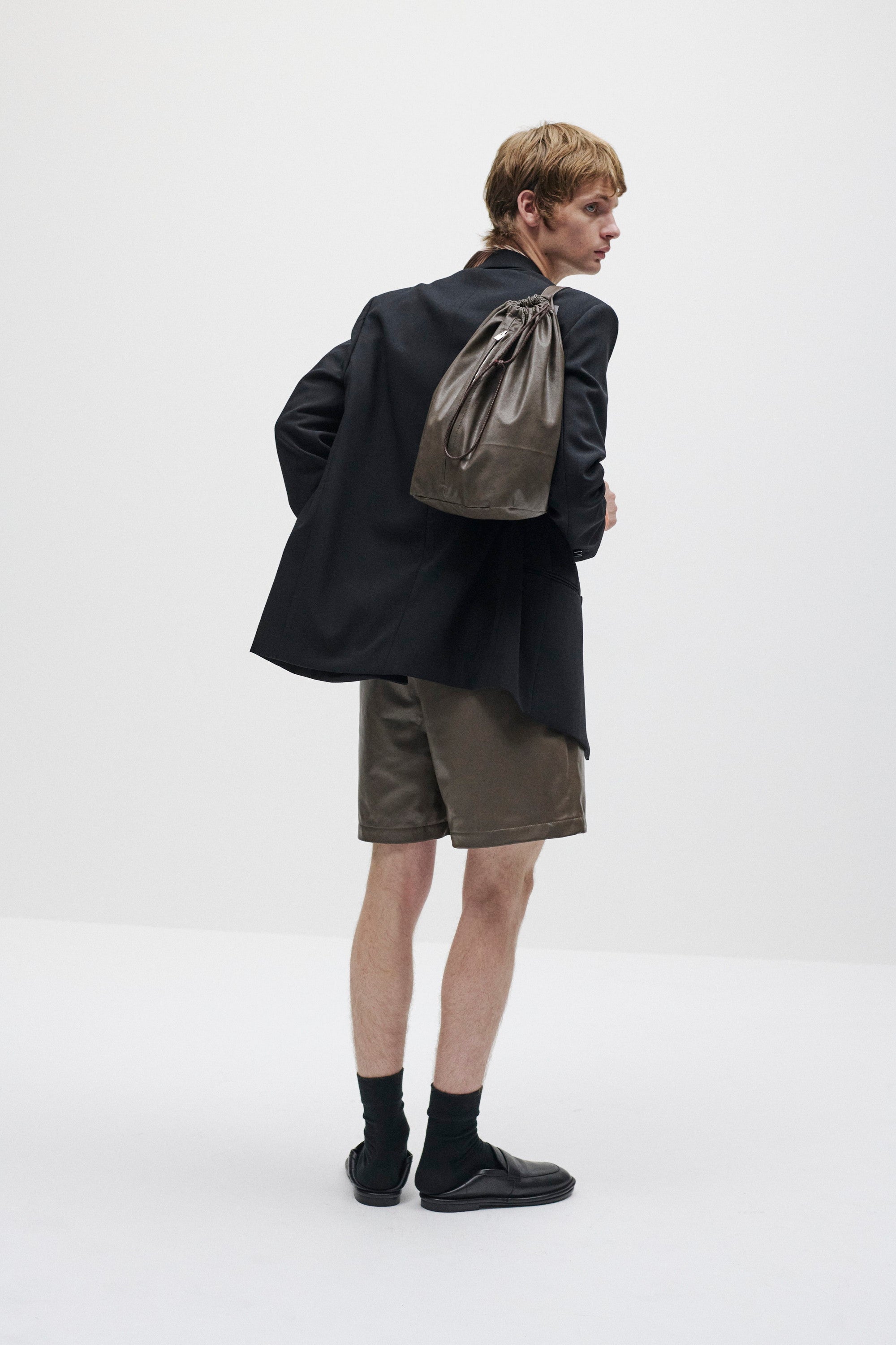 シンセティックレザー バケットバッグ