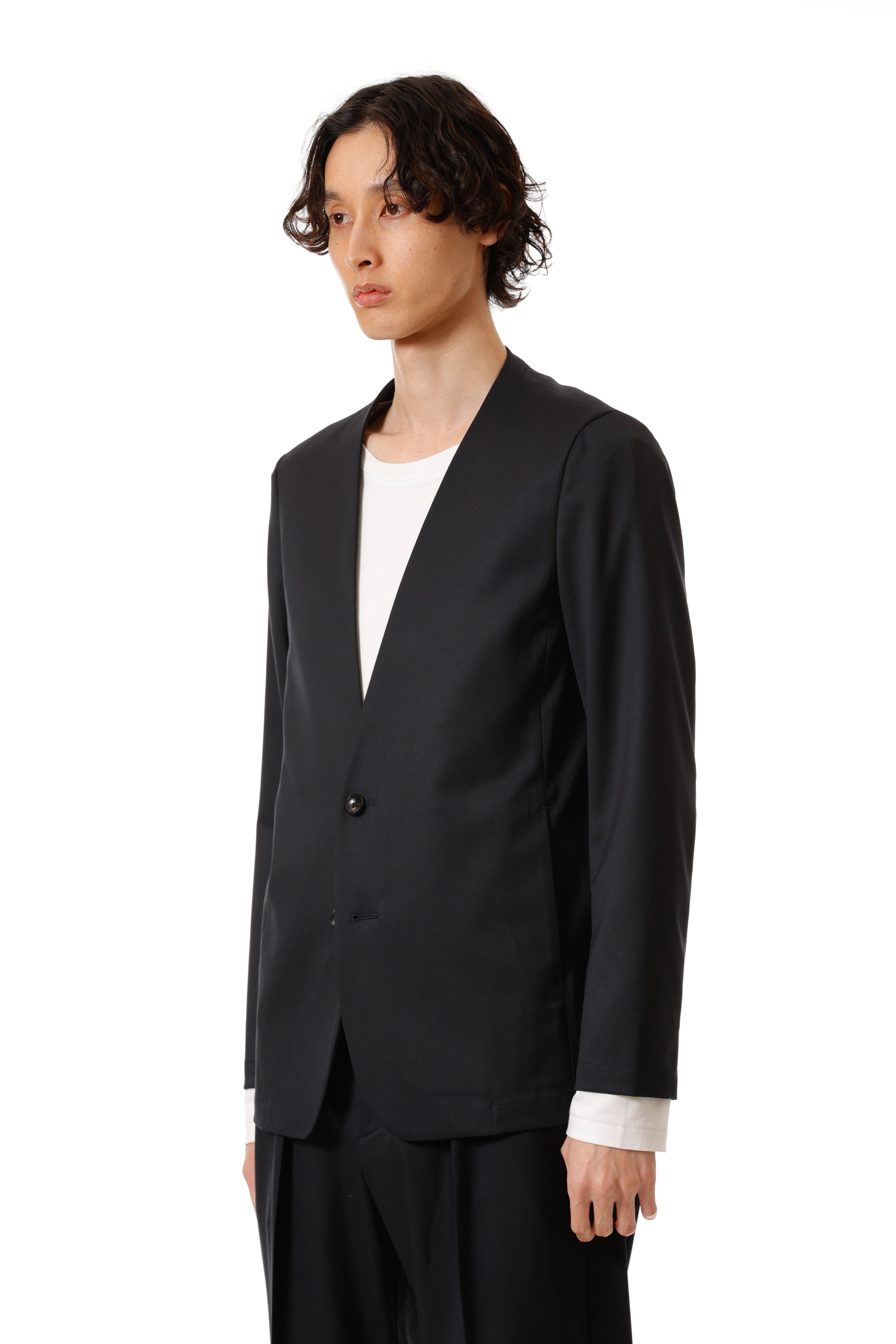 AG52-074 ポリエステル/ウール/シルクギャバジン ノーカラージャケット