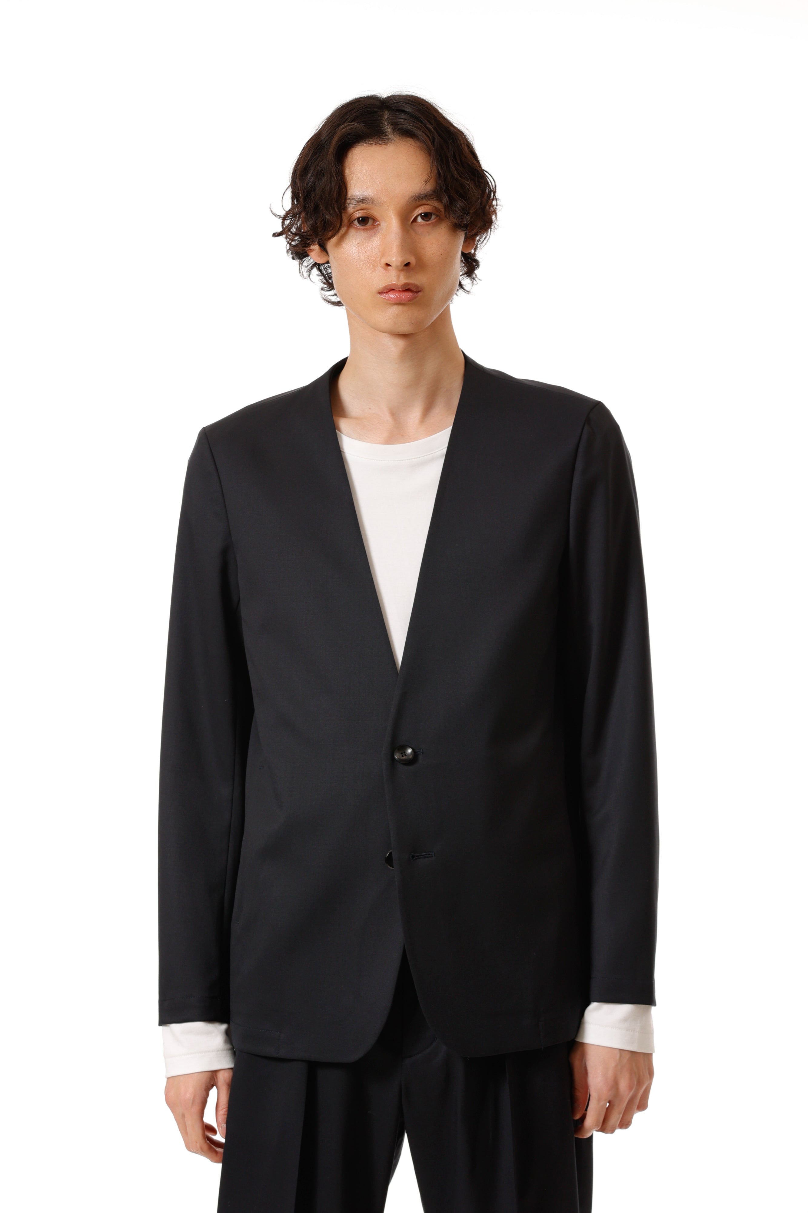 AG52-074 ポリエステル/ウール/シルクギャバジン ノーカラージャケット