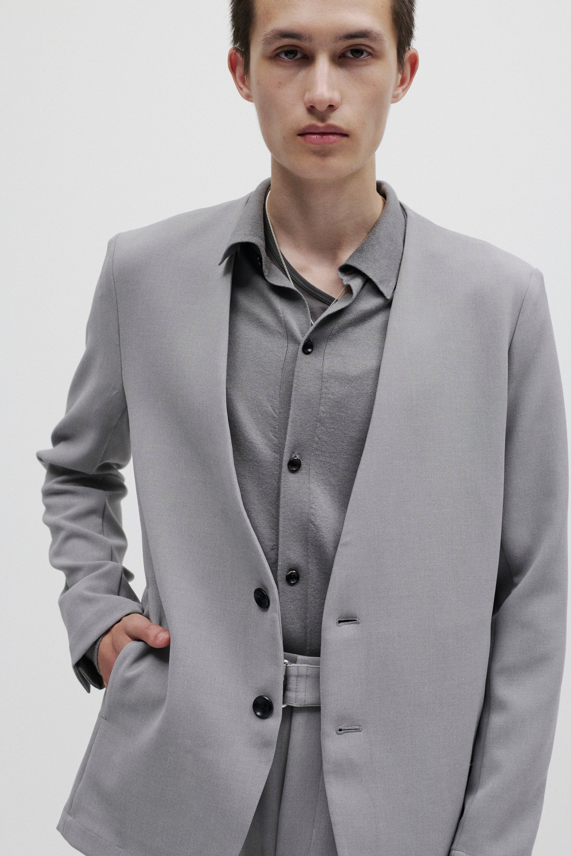 ポリエステルストレッチダブルクロス カラーレスジャケット