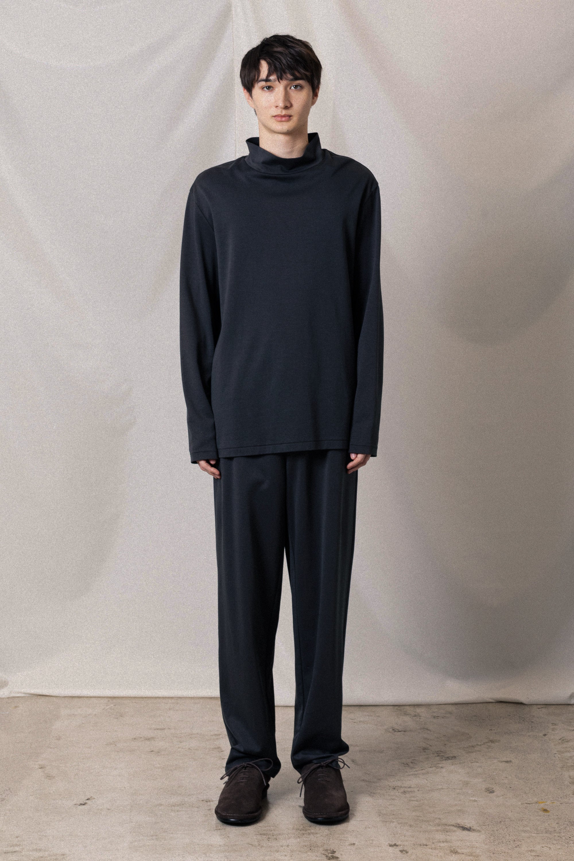 AJ52-087 コットンダブルフェイス スリムフィットハイネックL/S カットソー