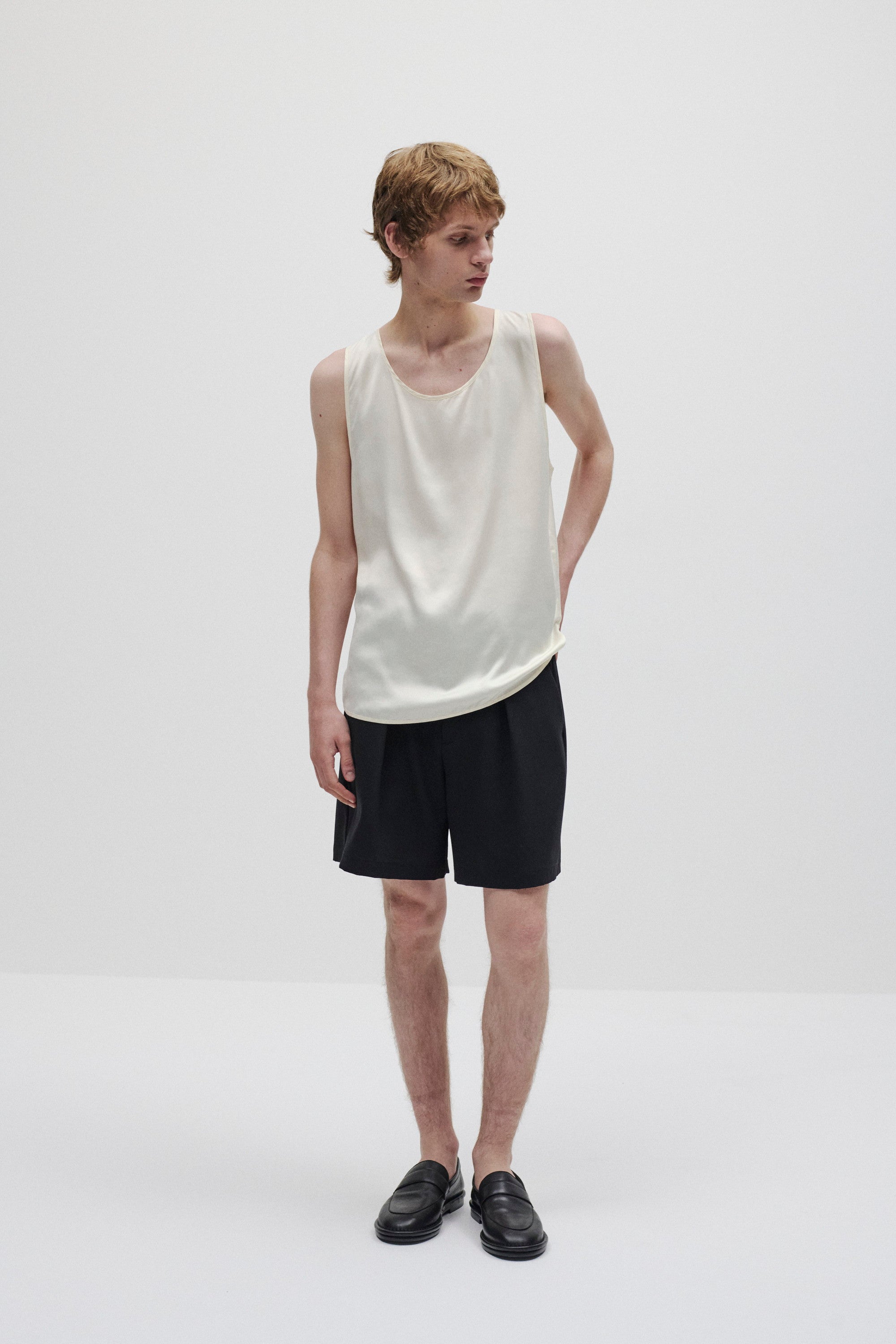 キュプラ/ポリエステル フィブリルサテン ワイドタンクトップ