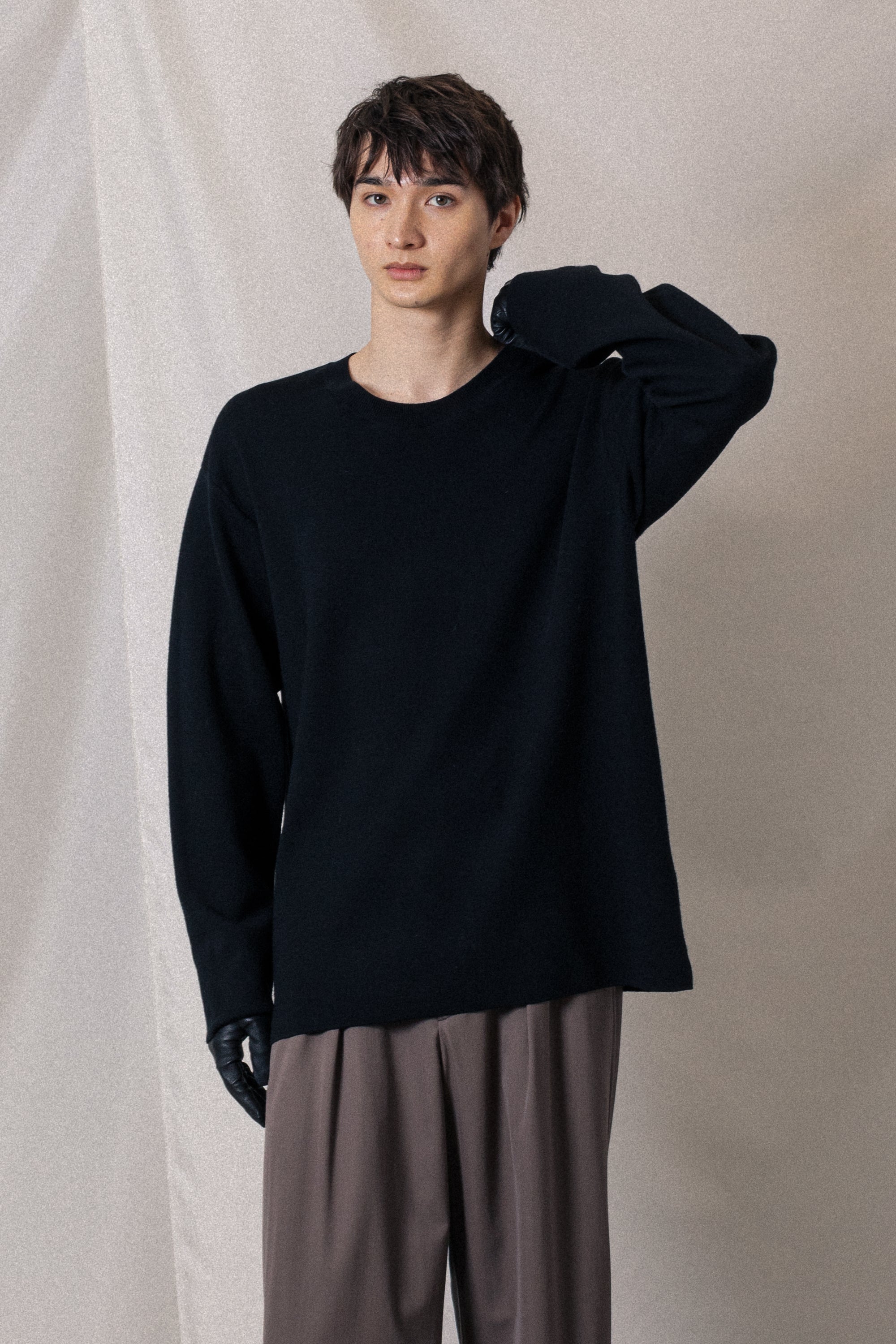 AK52-033 ウール×ポリエステルダブルフェイスニット クルーネックプルオーバー