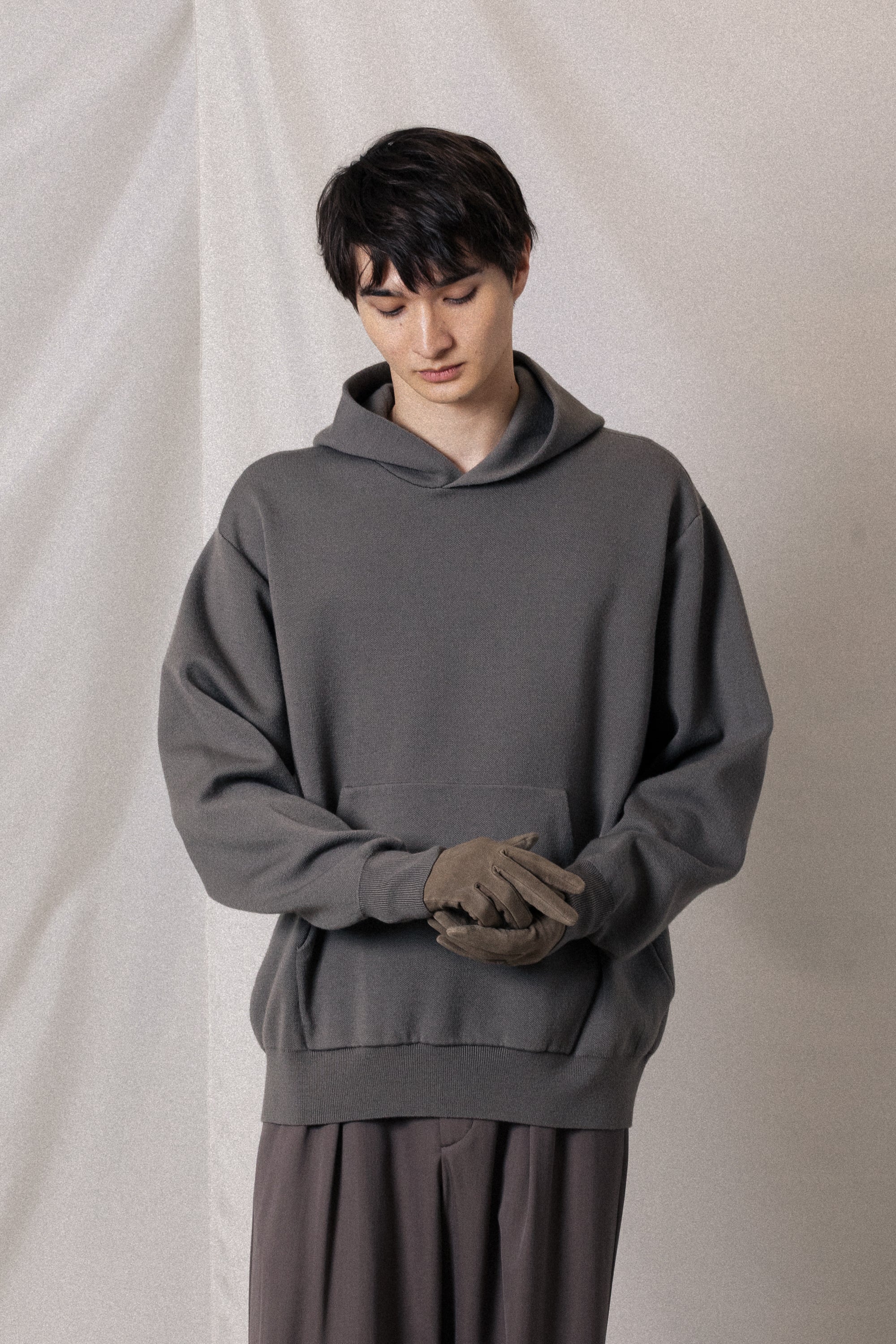 AK52-034 ウール×ポリエステルダブルフェイスニット フーディ