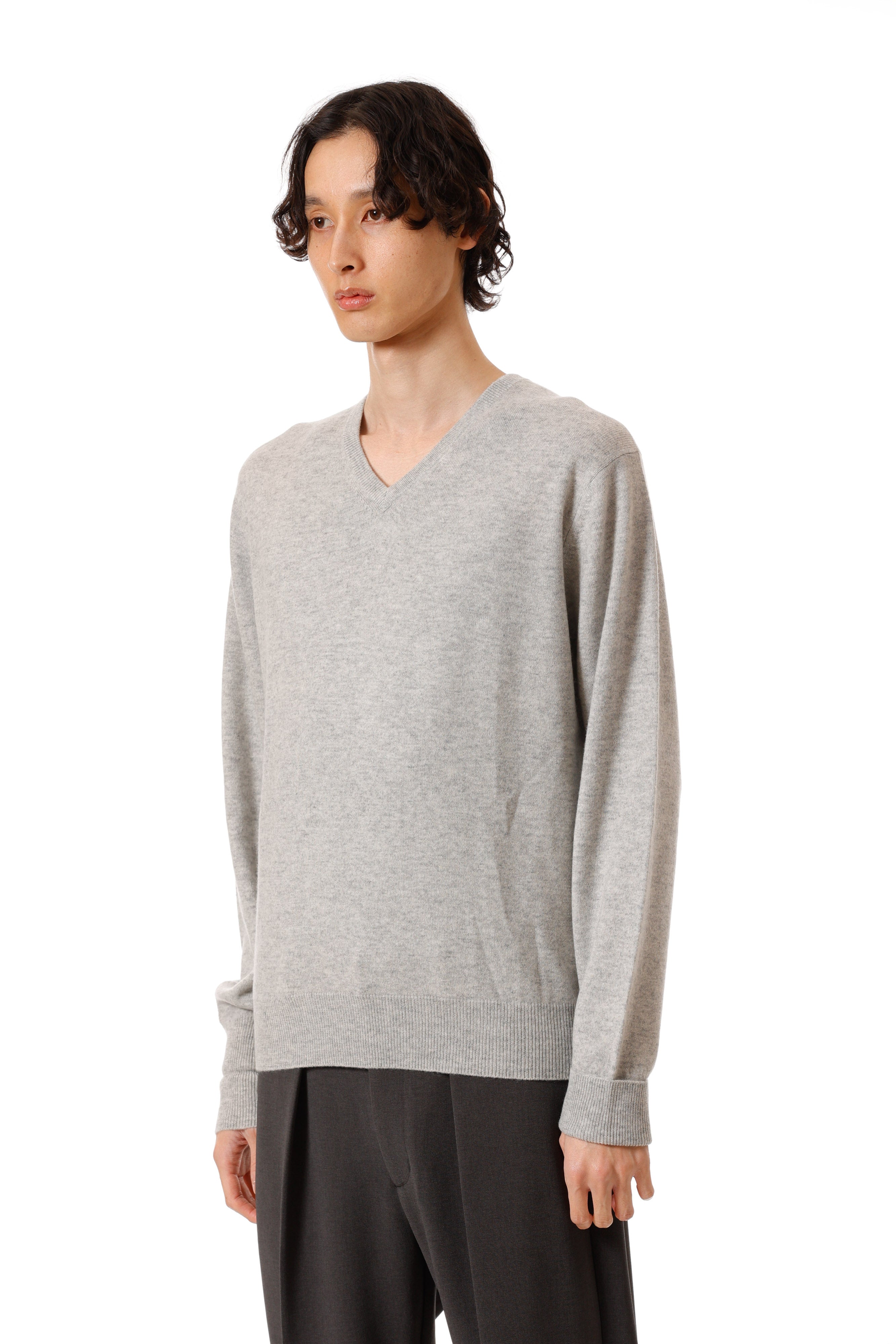 AK52-035 カシミヤニット Vネックプルオーバー
