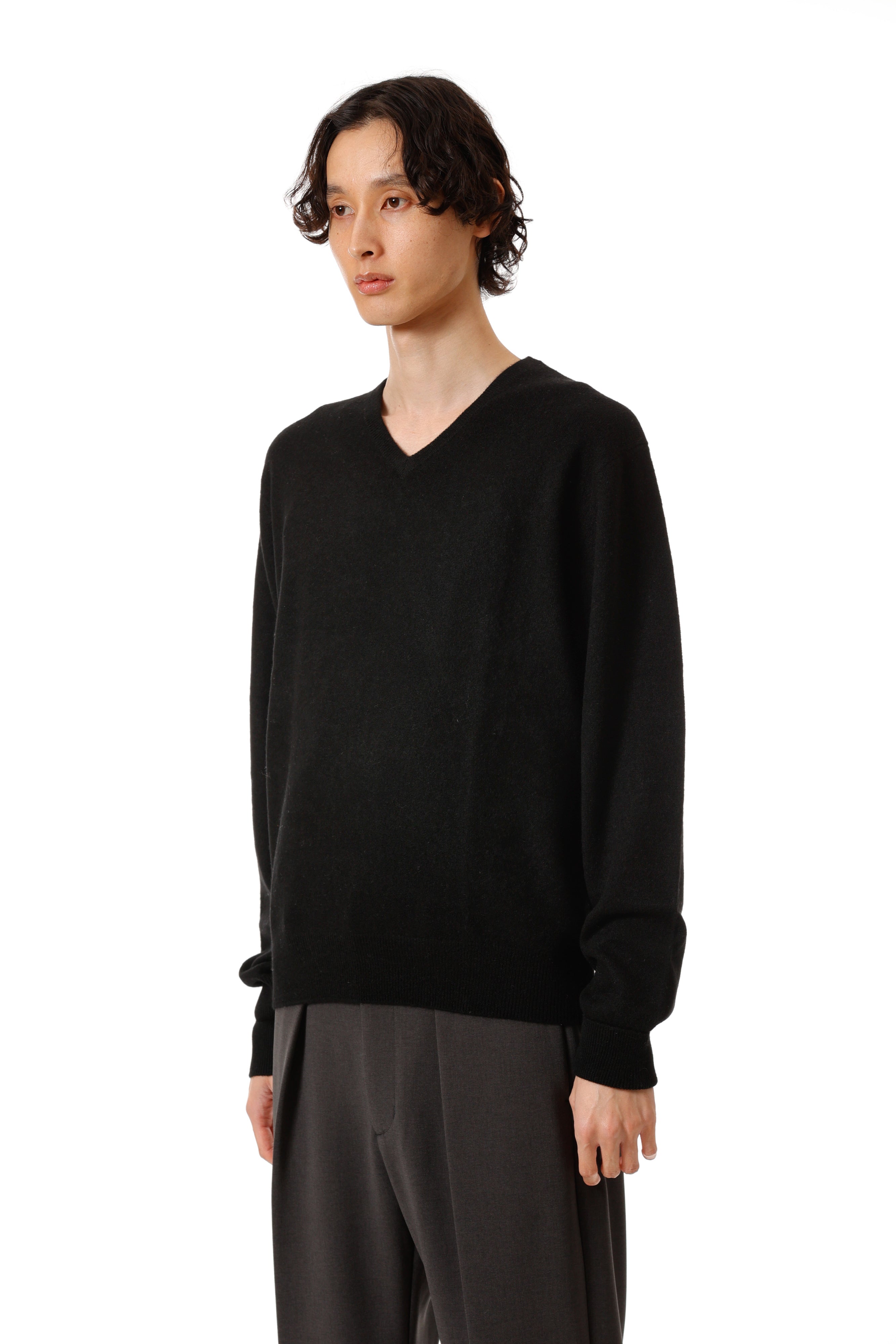 AK52-035 カシミヤニット Vネックプルオーバー