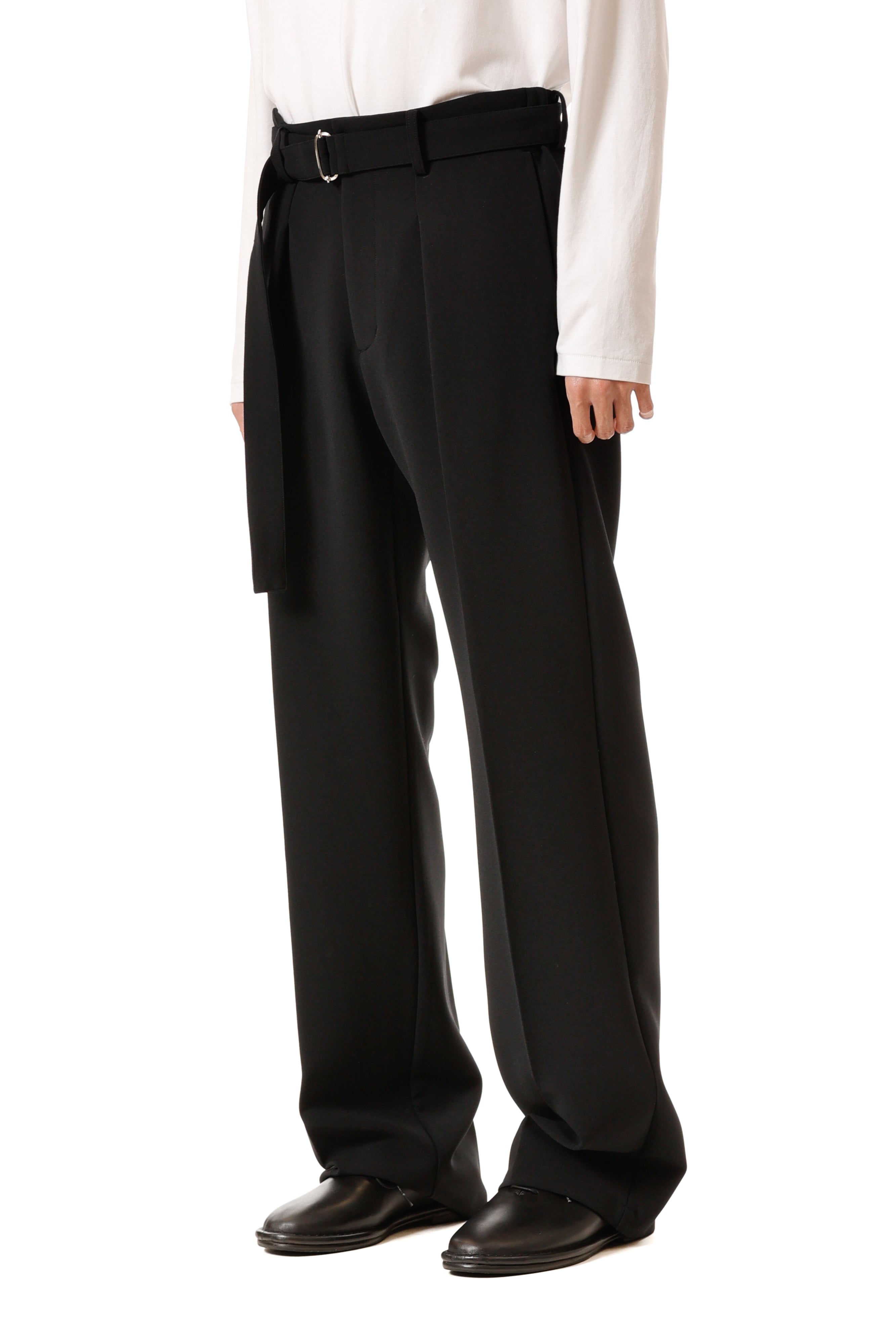 AP52-071 ポリエステルストレッチダブルクロス ベルト付きストレートパンツ