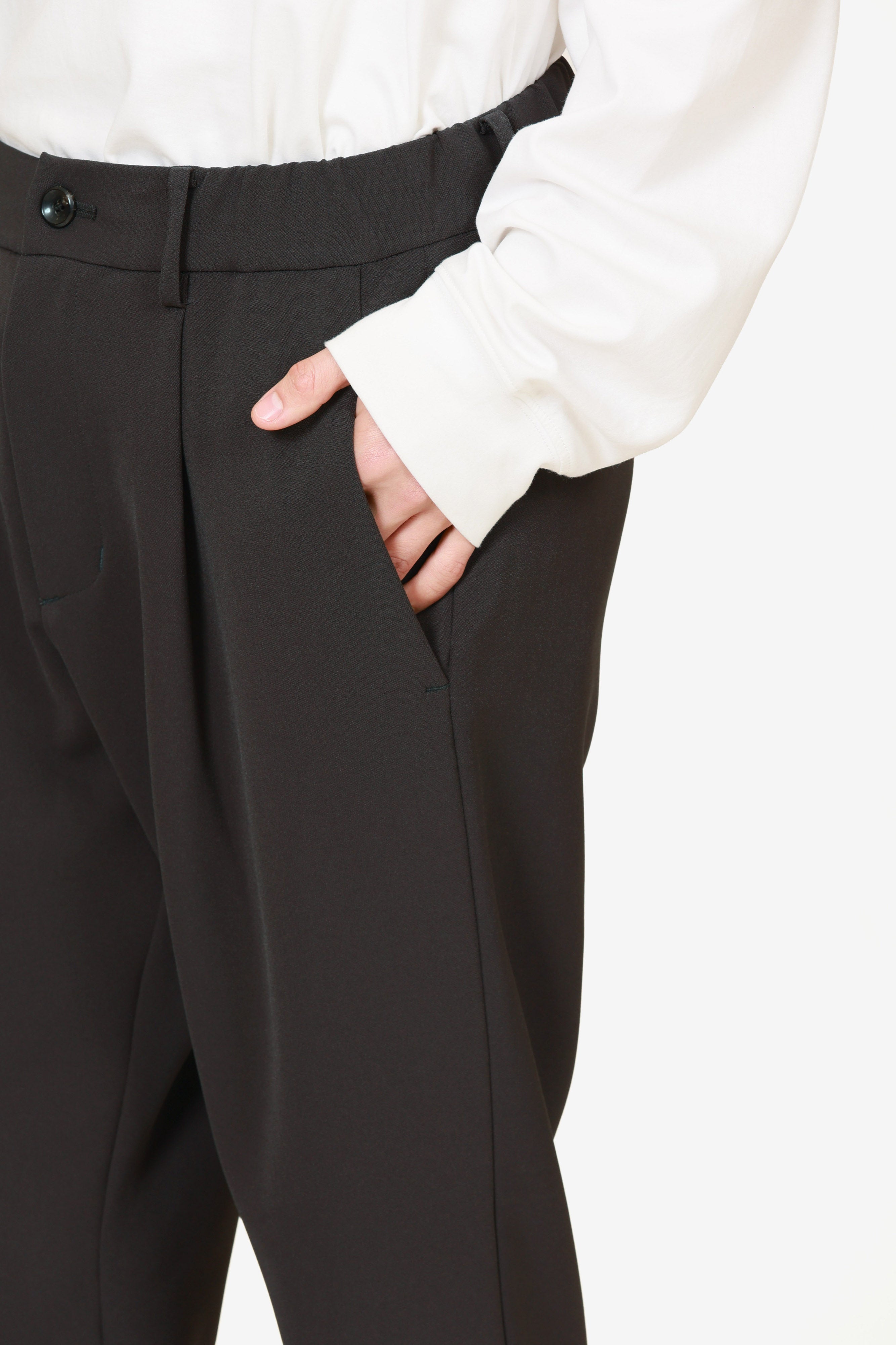 AP52-079 ポリエステルストレッチダブルクロス レギュラーフィットイージーパンツ