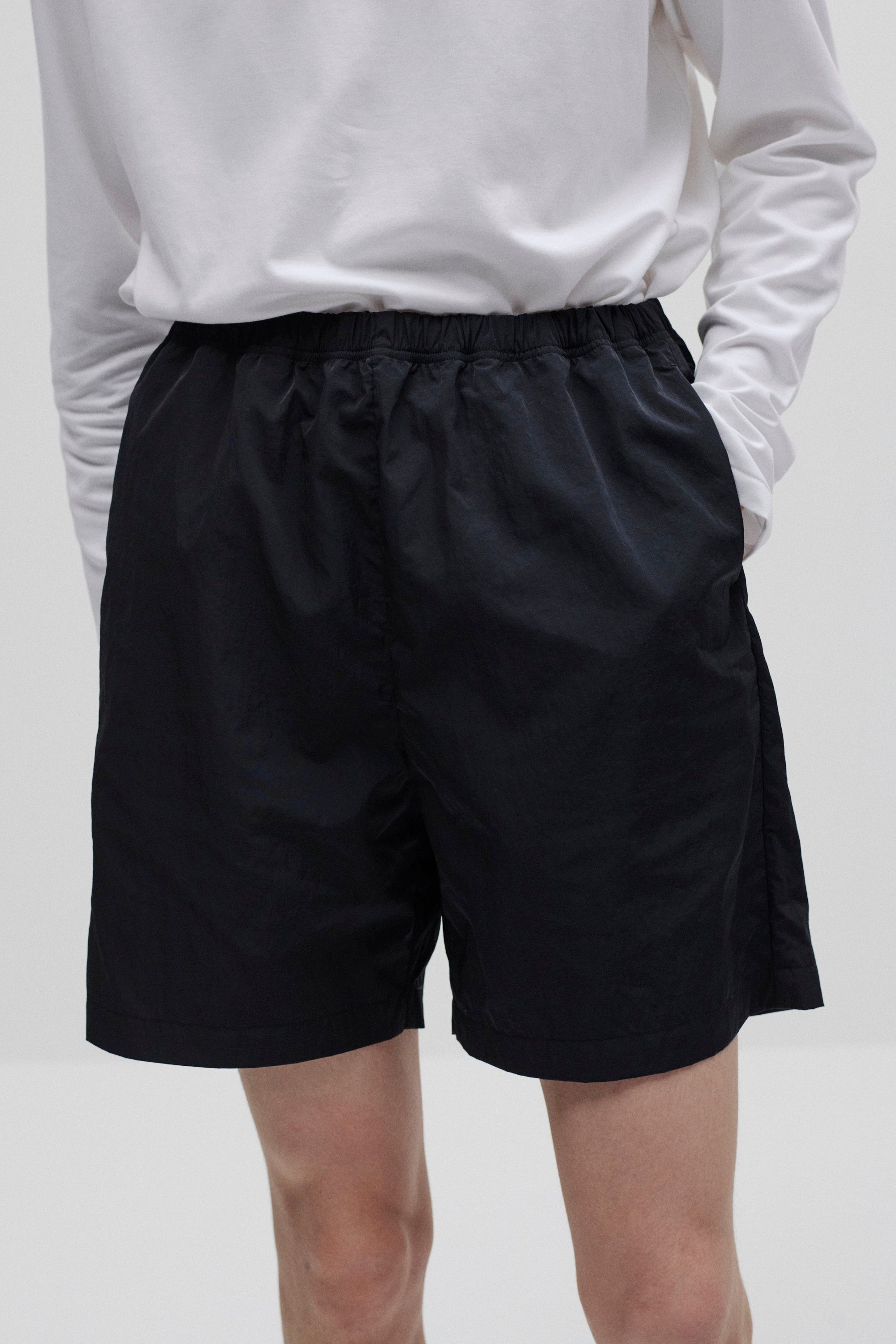 ナイロンタフタ ショートパンツ