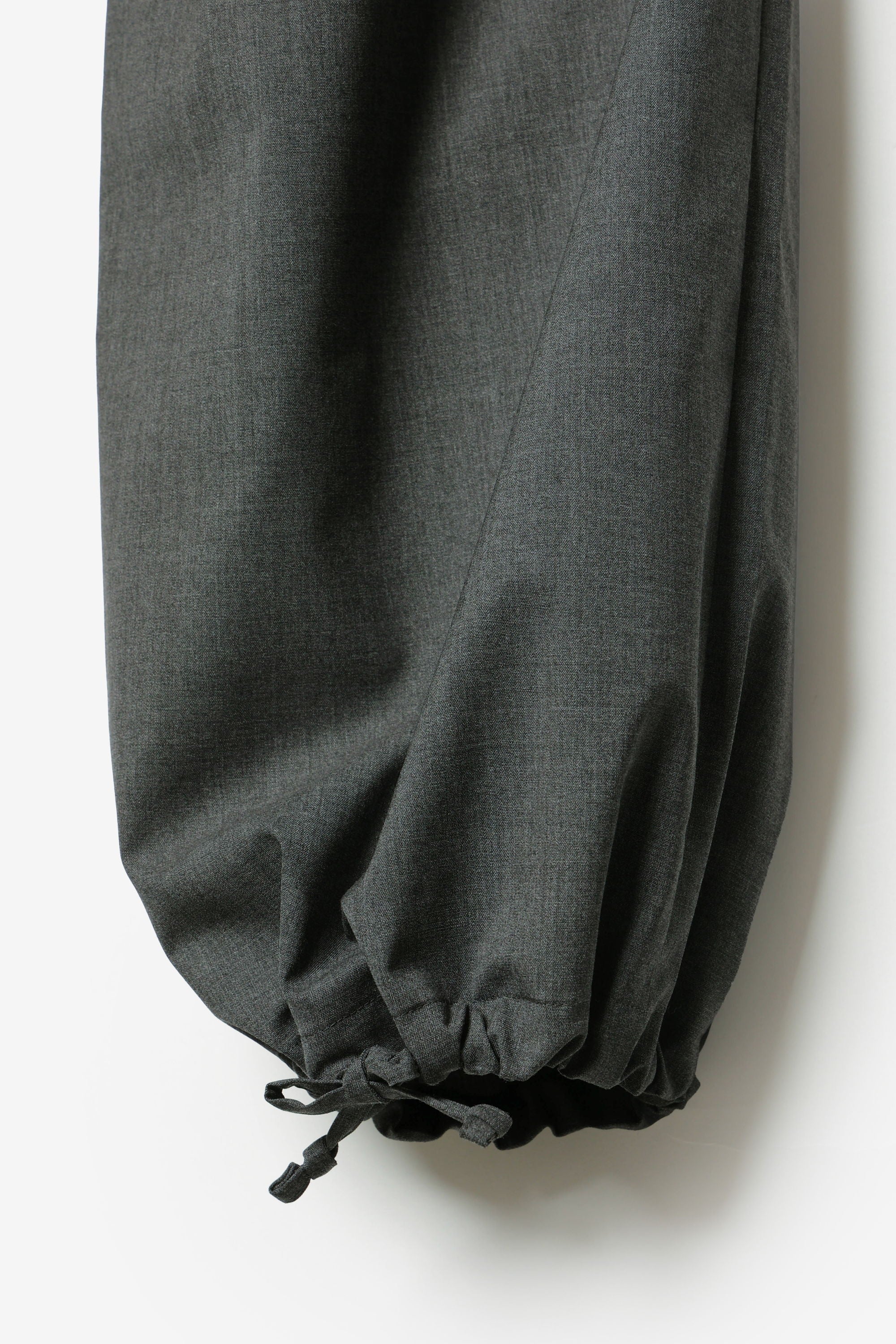 ウール/トリアセテート ストレッチトロ フィールドカーゴパンツ