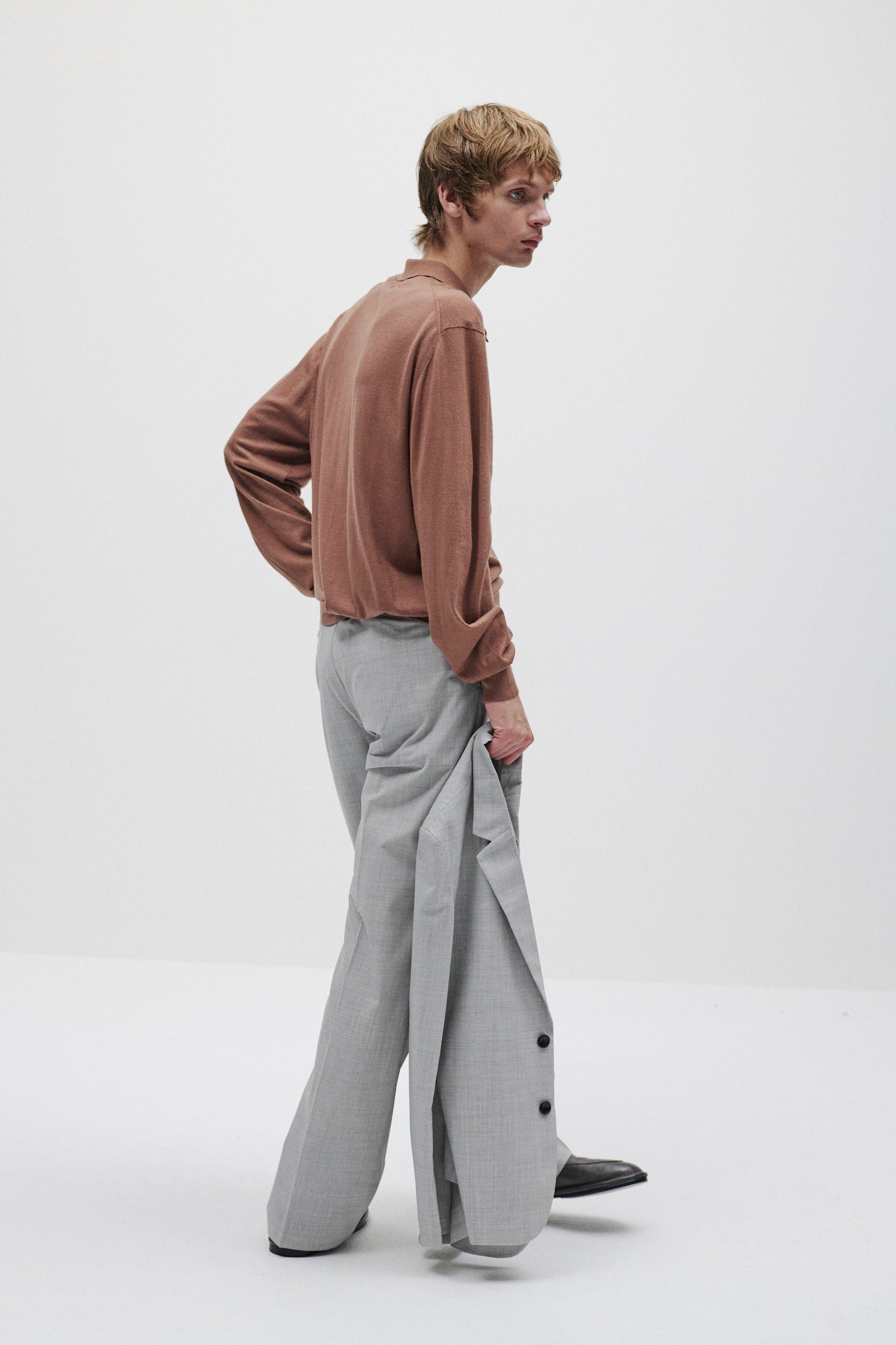 ウール/トリアセテート ストレッチトロ ベルト付きストレートパンツ