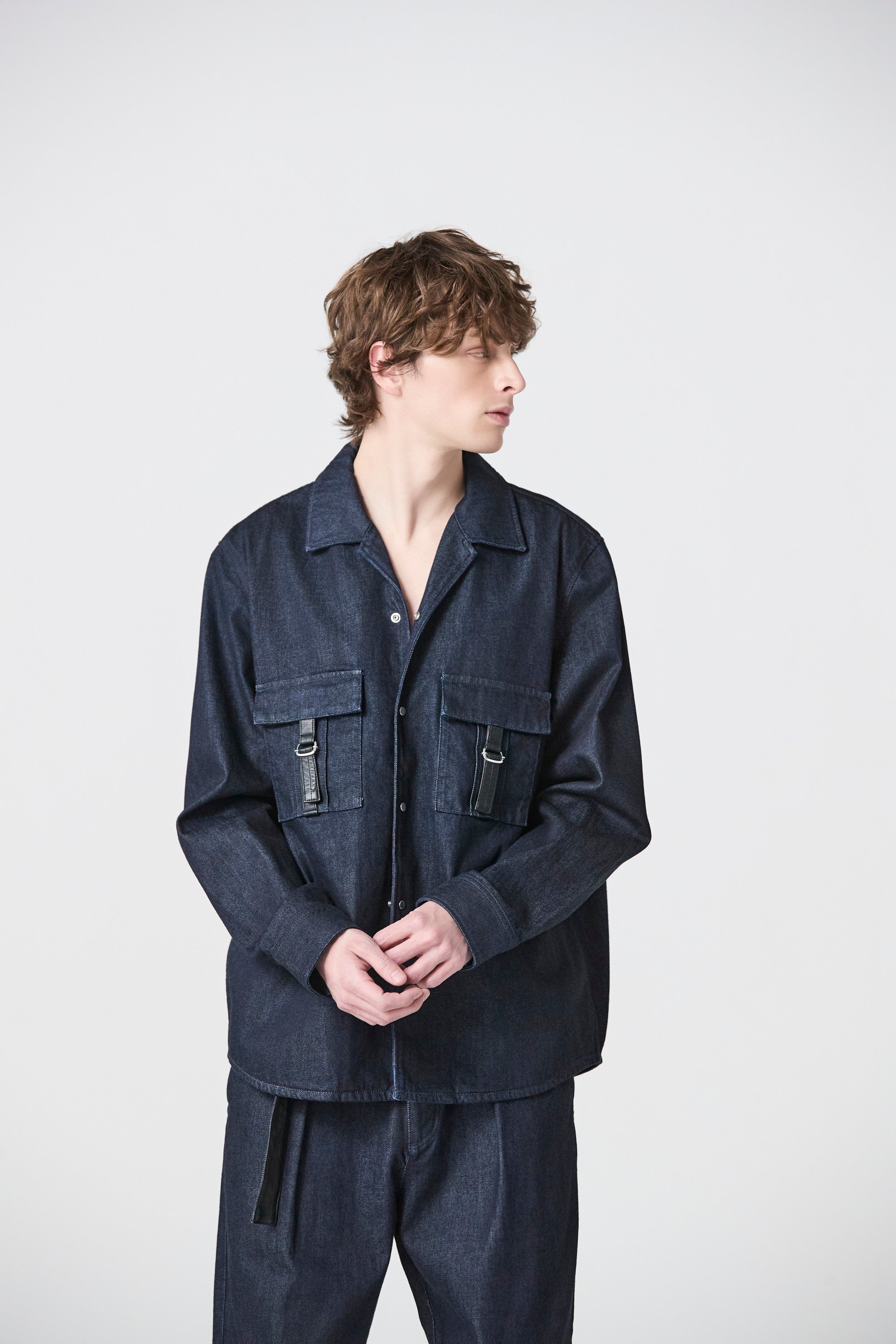 ATTACHMENT × JAPAN DENIM LEATHER STRAP ONEWASH SHIRT JACKET