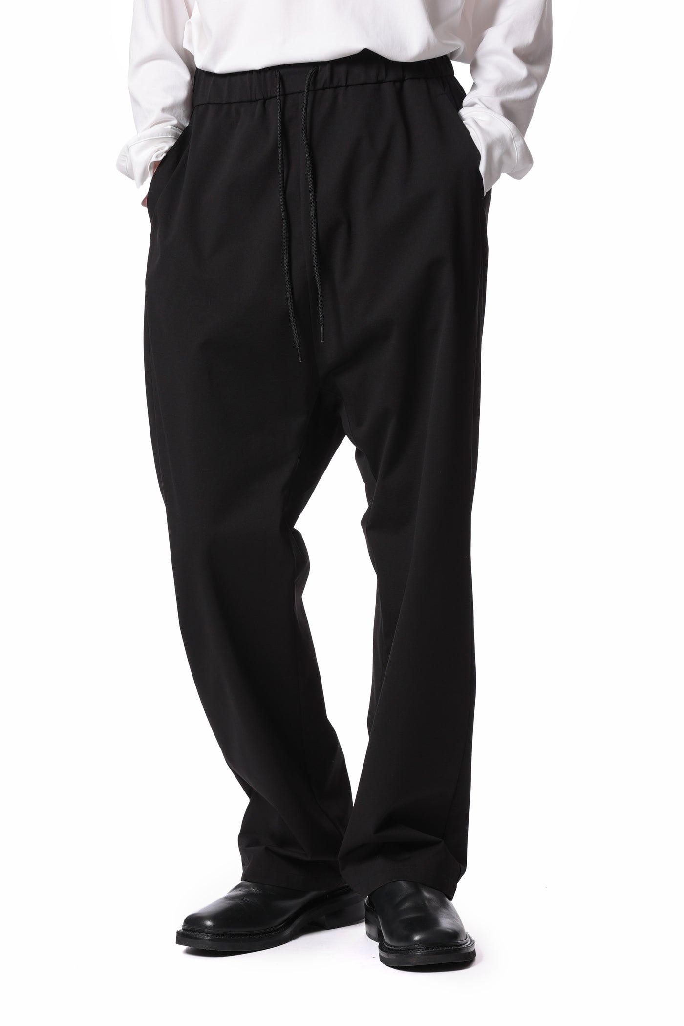 AP41-004 涤纶高针距平纹针织沙鲁尔裤