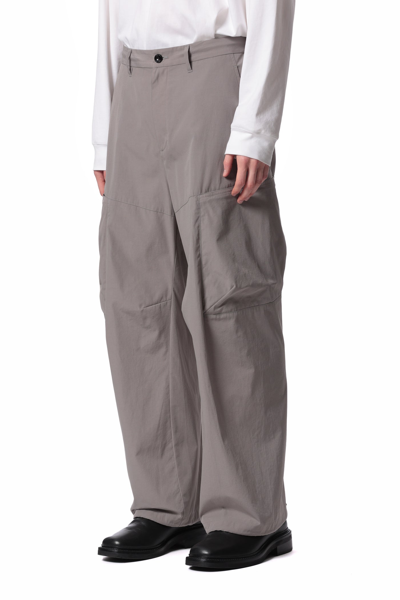 2月发布 AP41-001 棉/尼龙防雨布宽幅工装裤