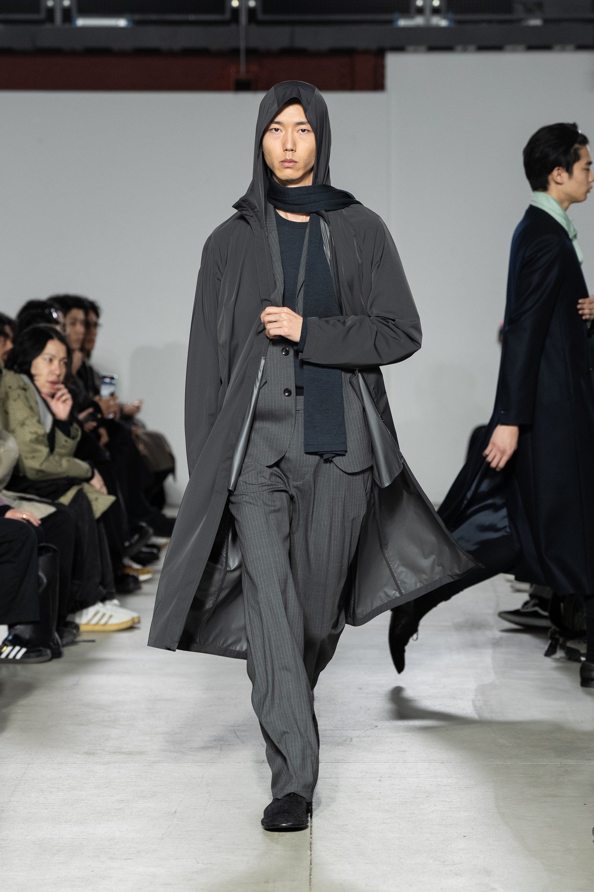 AC52-042 ナイロン2レイヤーストレッチ ライトフードコート