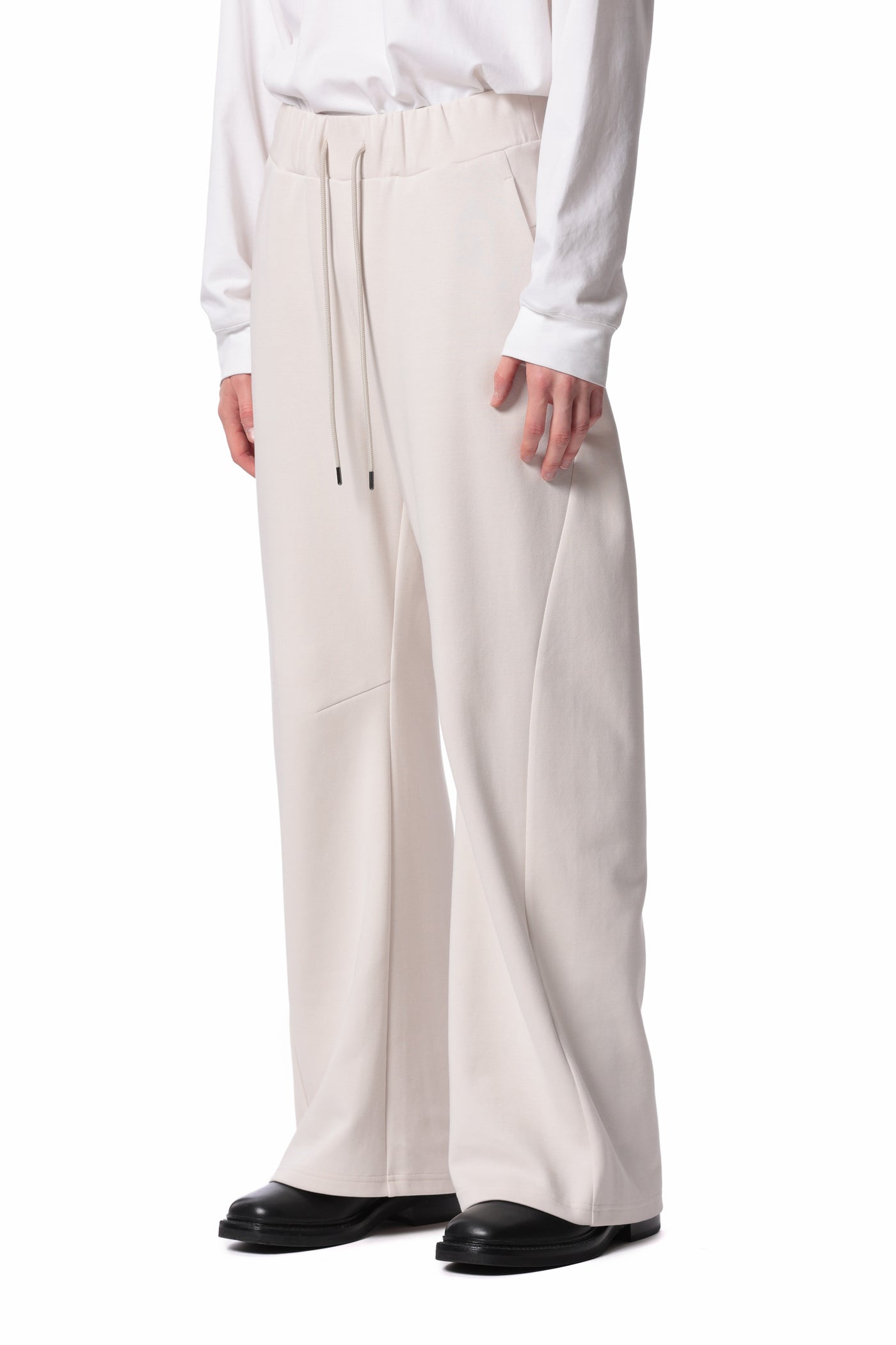 Released in February AP41-011 Cotton/Polyester double knit 3D wide pants
