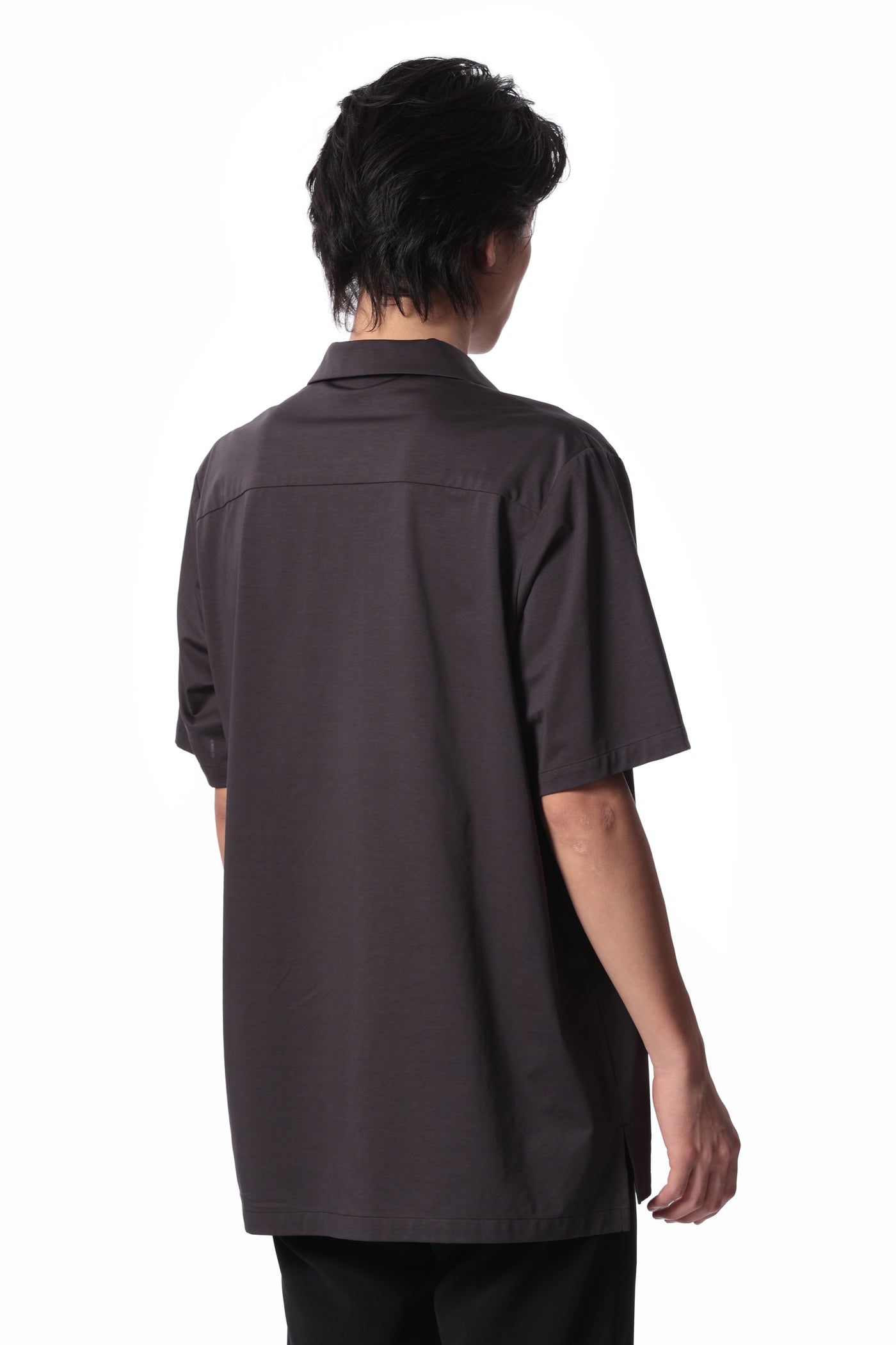 2月发布 AS41-015 棉质平纹针织交叉 Polo 衫