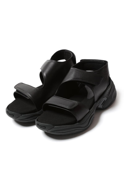 Released in February AA41-002 Calf leather sandals