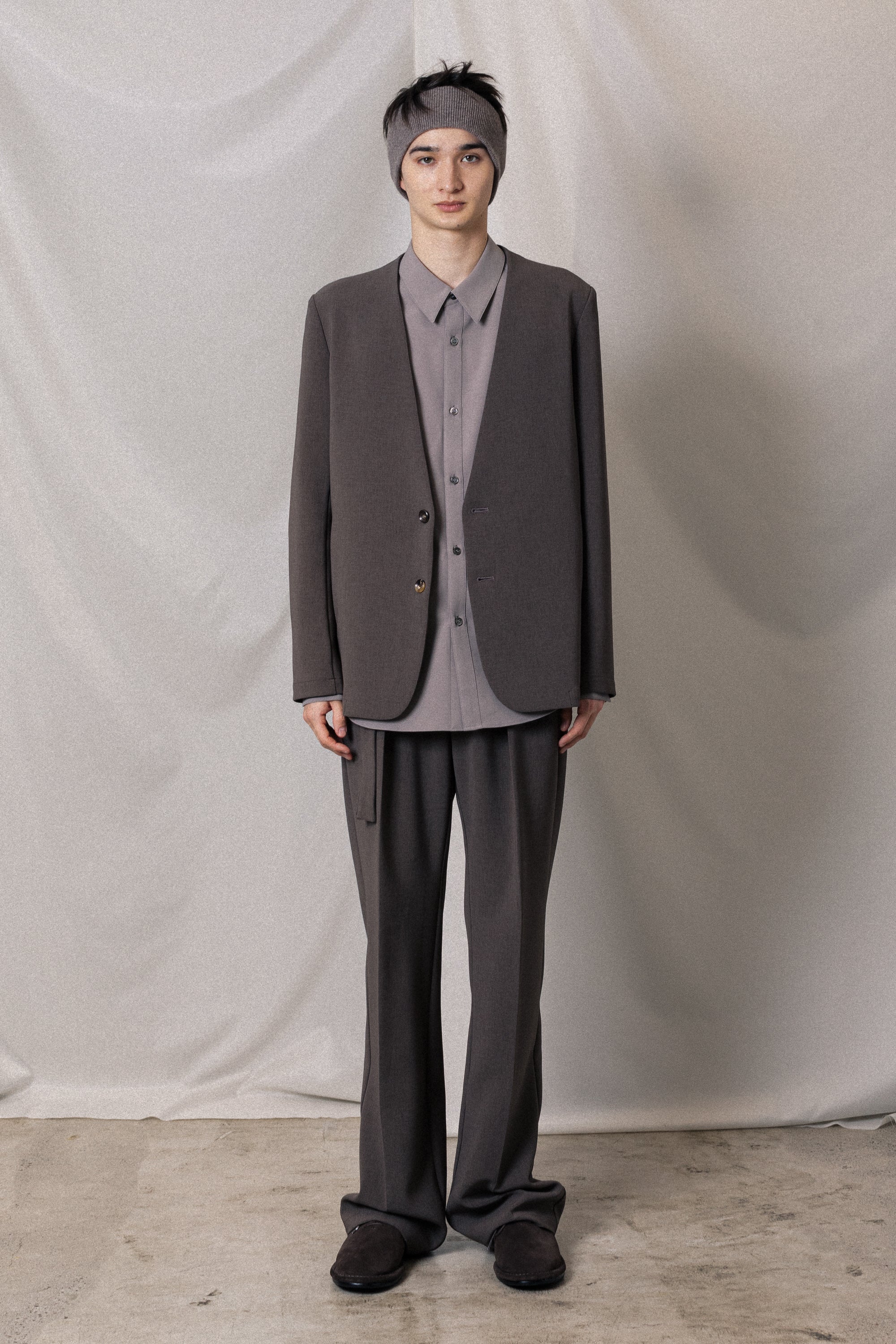 AP52-071 ポリエステルストレッチダブルクロス ベルト付きストレートパンツ