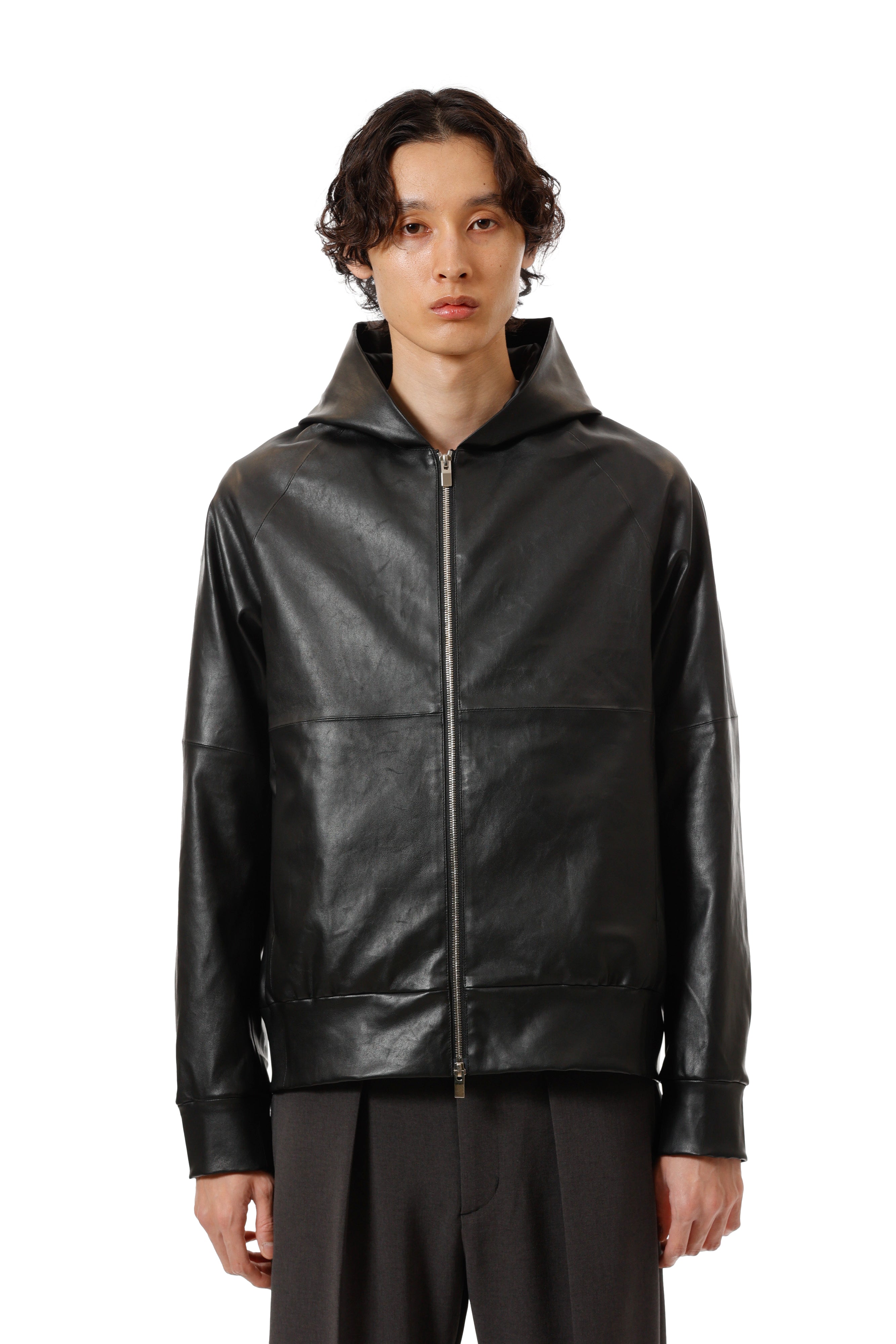 JACKET – ページ 2