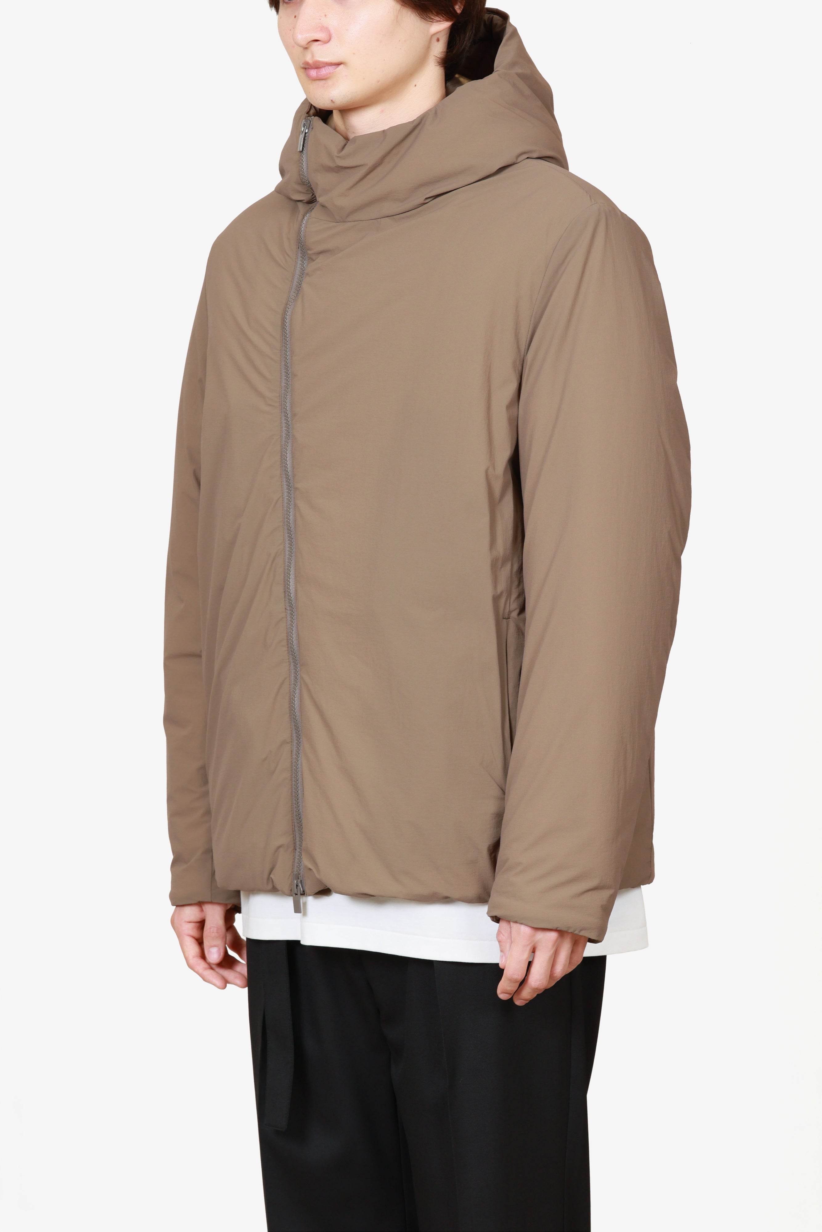 限定商品 AB52-117 ナイロン2WAYストレッチクロス  ラウンドジップフーデットコート