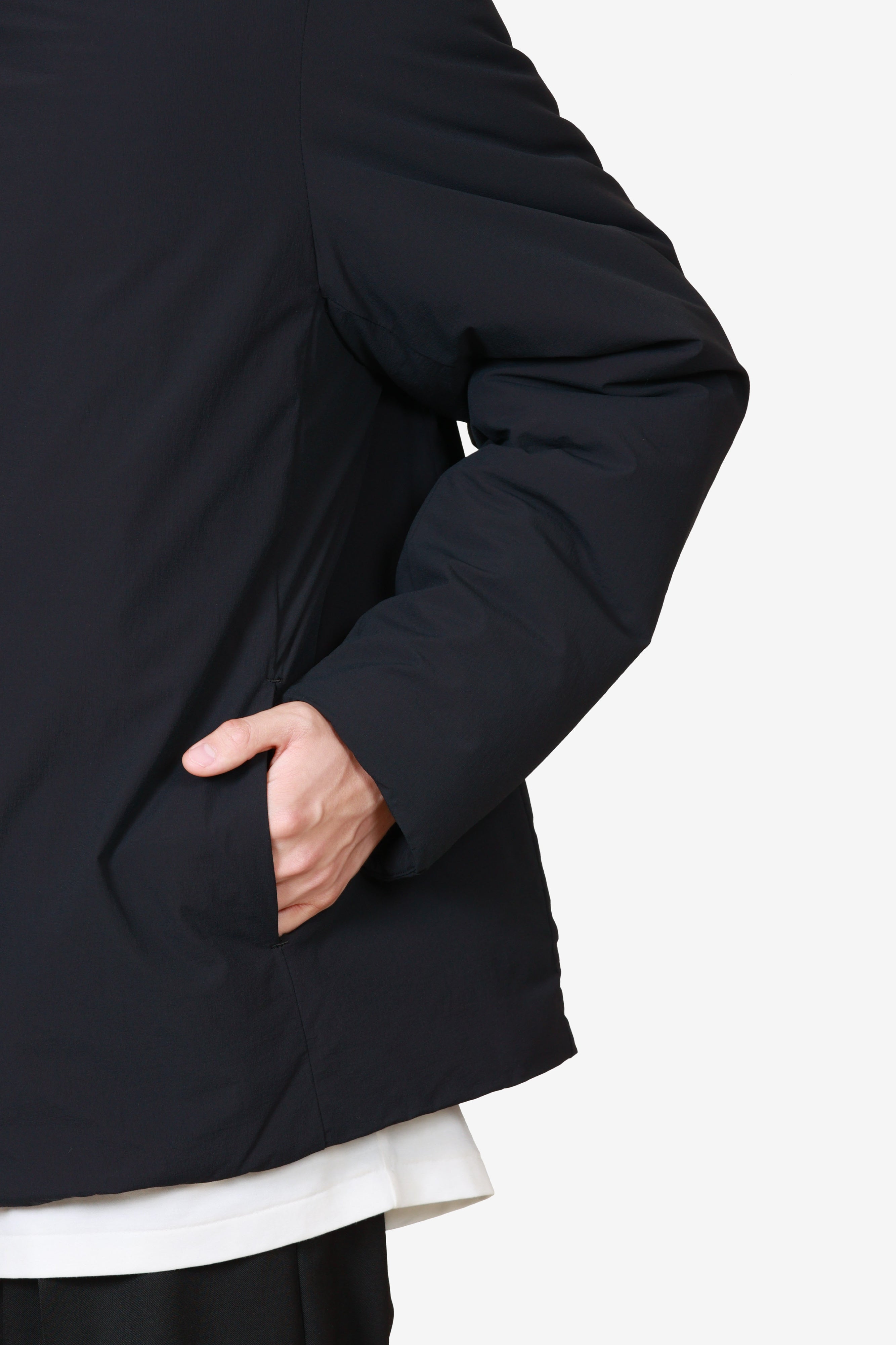 限定商品 AB52-117 ナイロン2WAYストレッチクロス  ラウンドジップフーデットコート