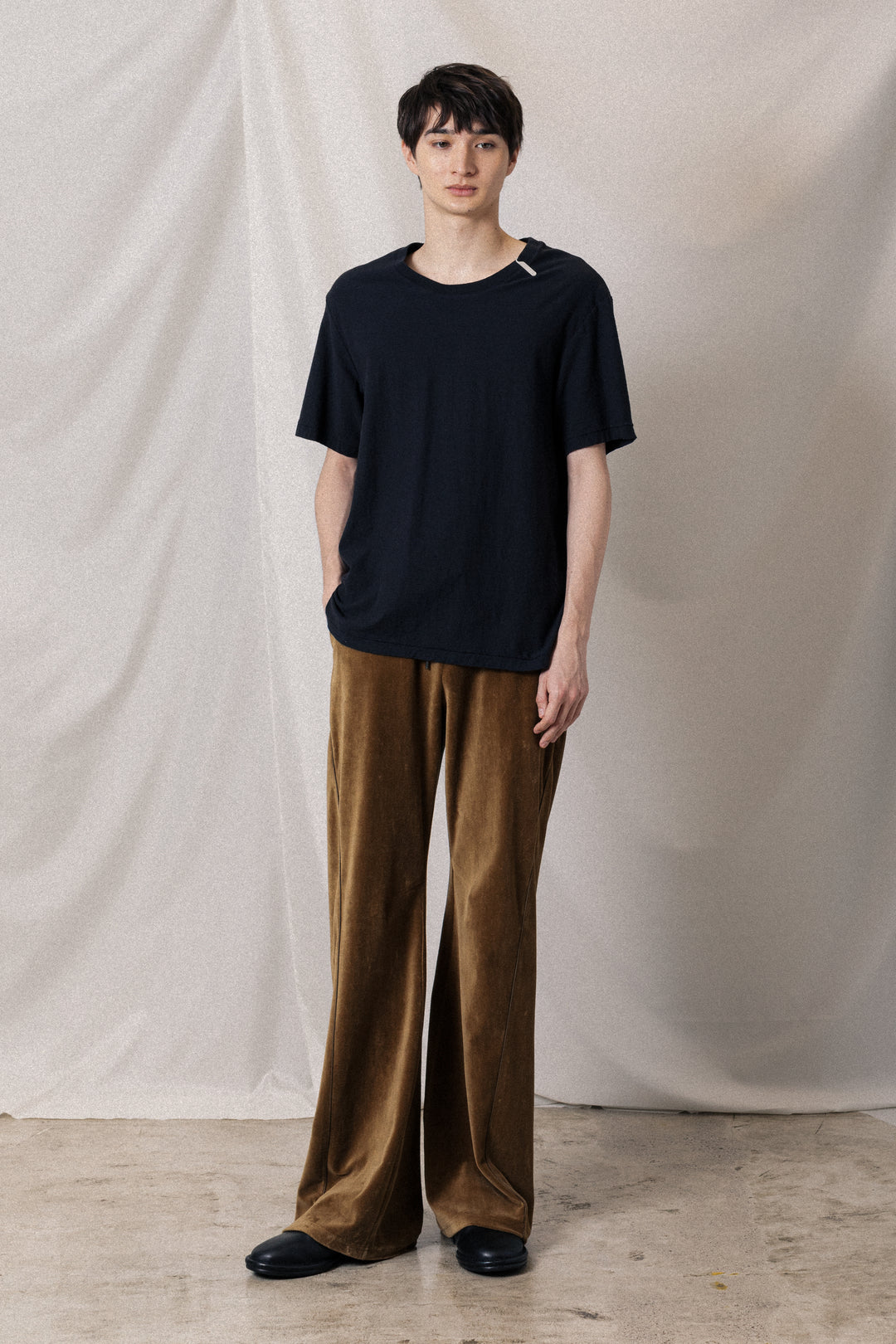 AP52-046 コットン/ポリエステルベロアジャージー 3Dトラックワイドパンツ