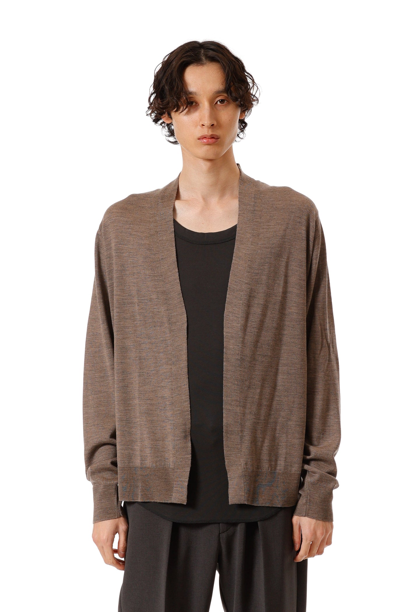 9月12日発売AK52-006 × JOHN SMEDLEY MERINO EXTRAFINE BUTTONLESS V NECK CARDIGAN