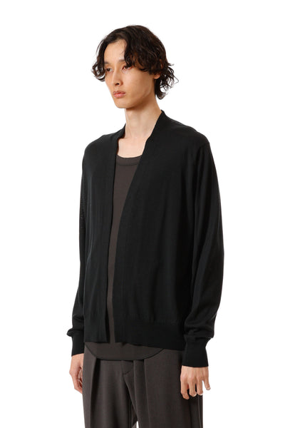 9月12日発売AK52-006 × JOHN SMEDLEY MERINO EXTRAFINE BUTTONLESS V NECK CARDIGAN
