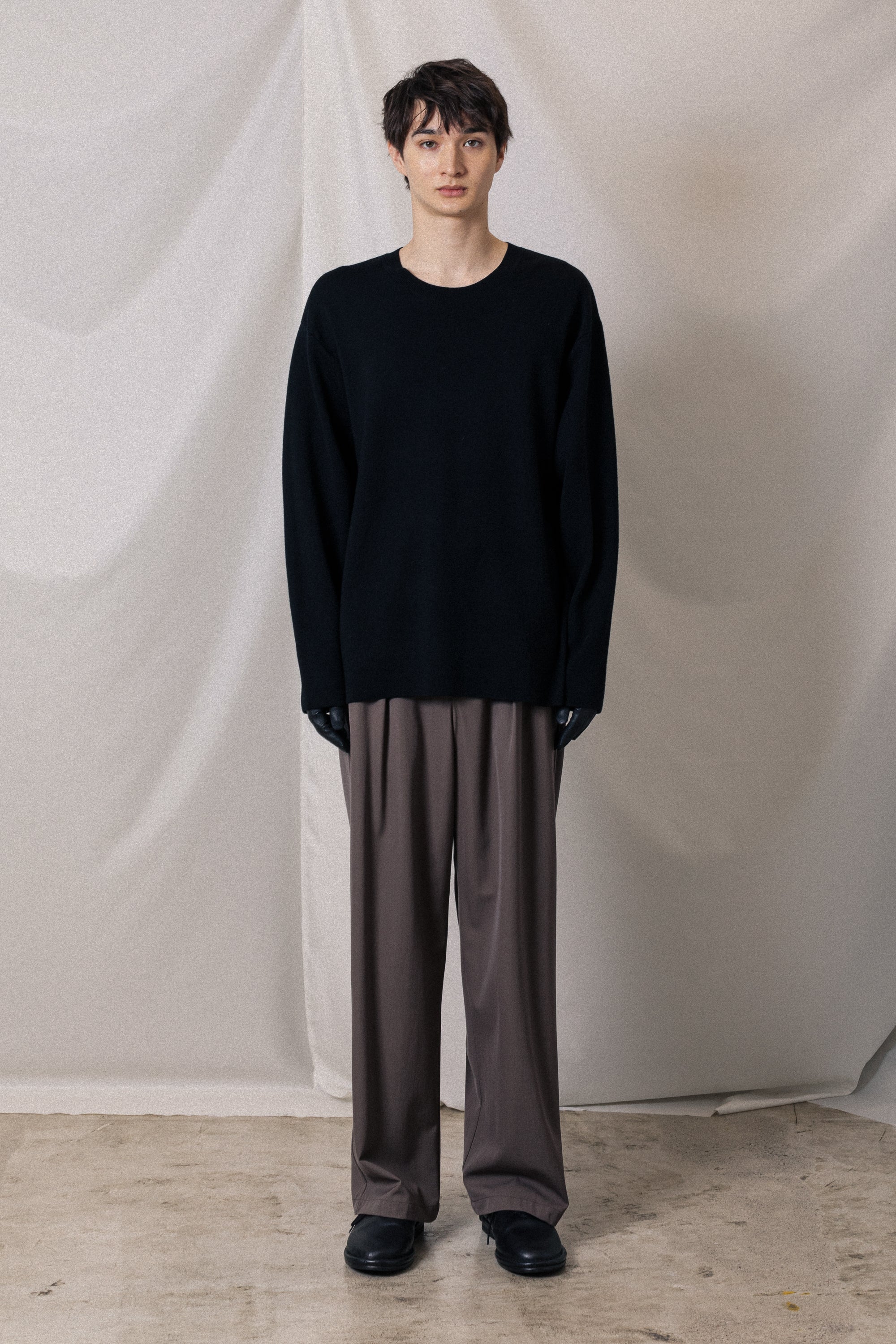 AK52-033 ウール×ポリエステルダブルフェイスニット クルーネックプルオーバー