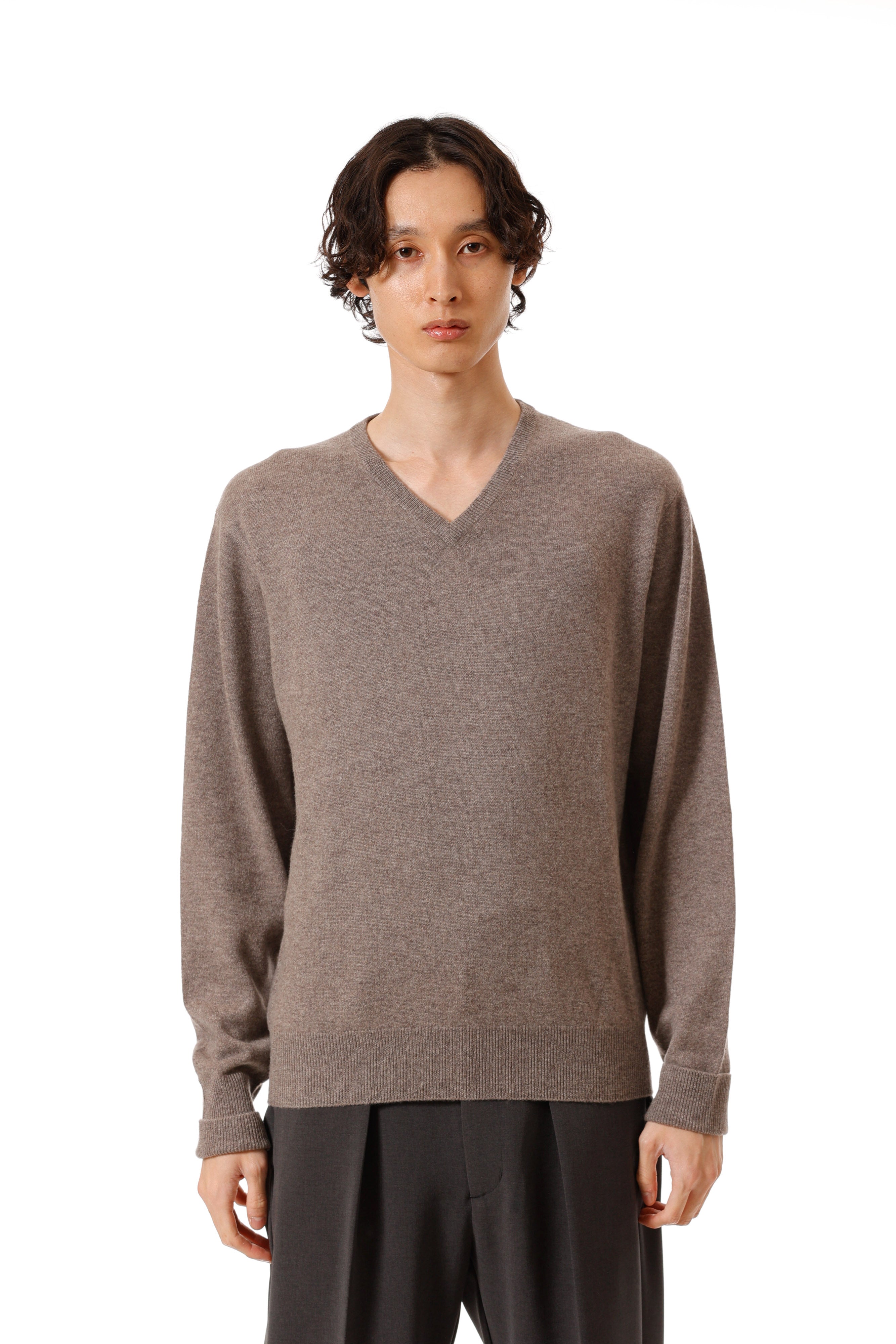 AK52-035 カシミヤニット Vネックプルオーバー