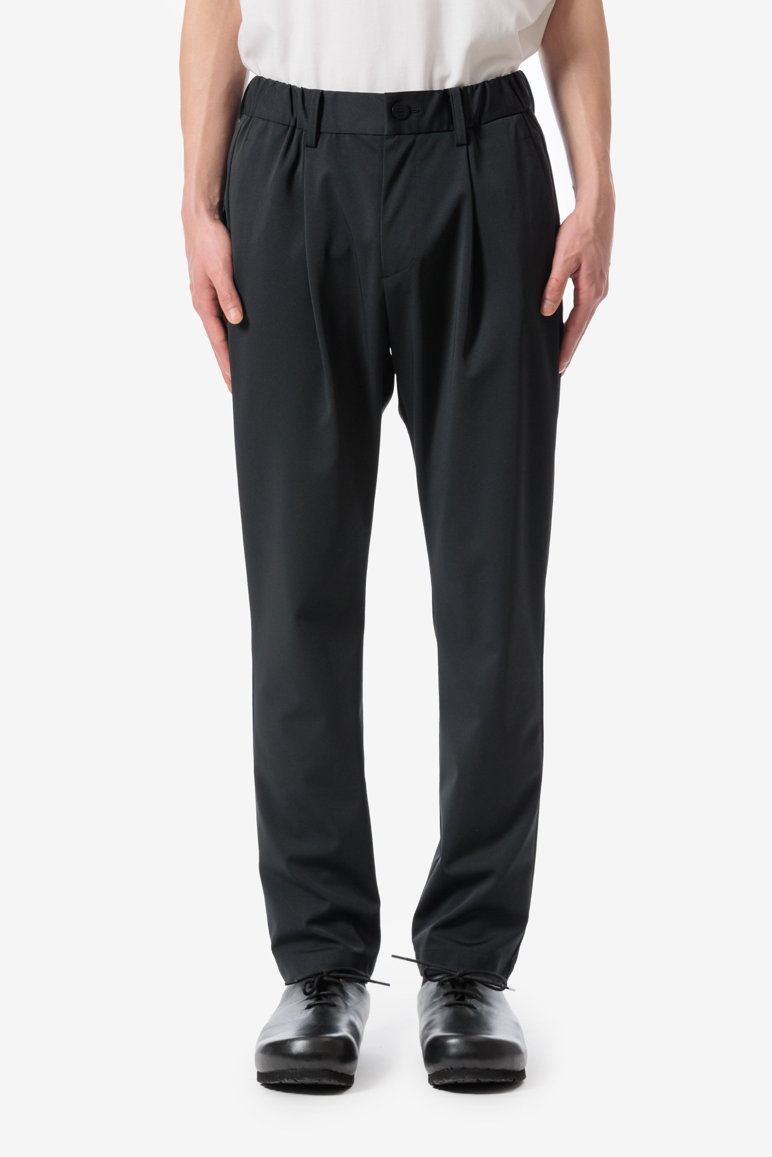 ルカマットツイスト ワンタックパンツ