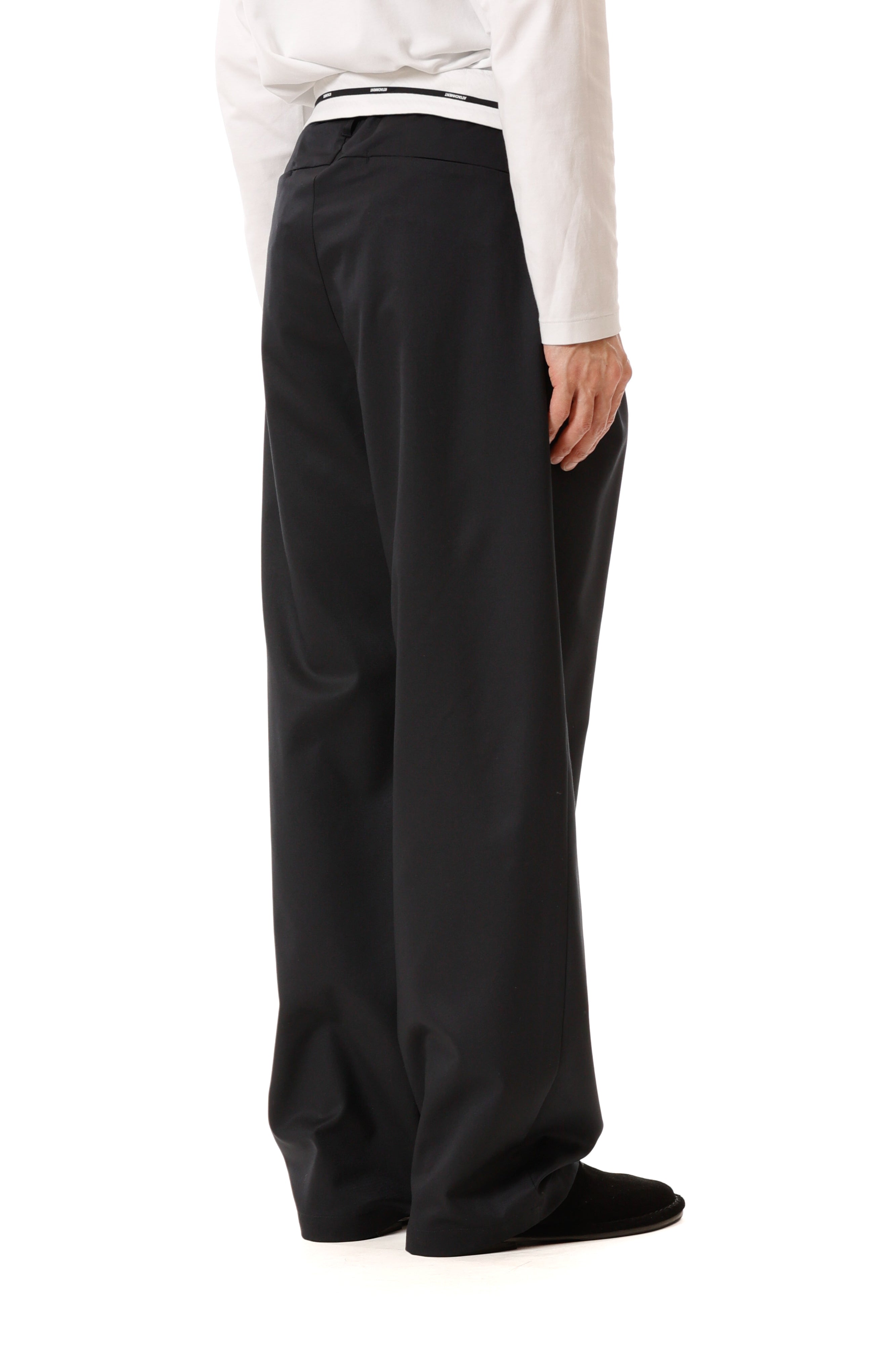 AP52-031 ポリエステル/ウール/シルクギャバジン フラップパンツ