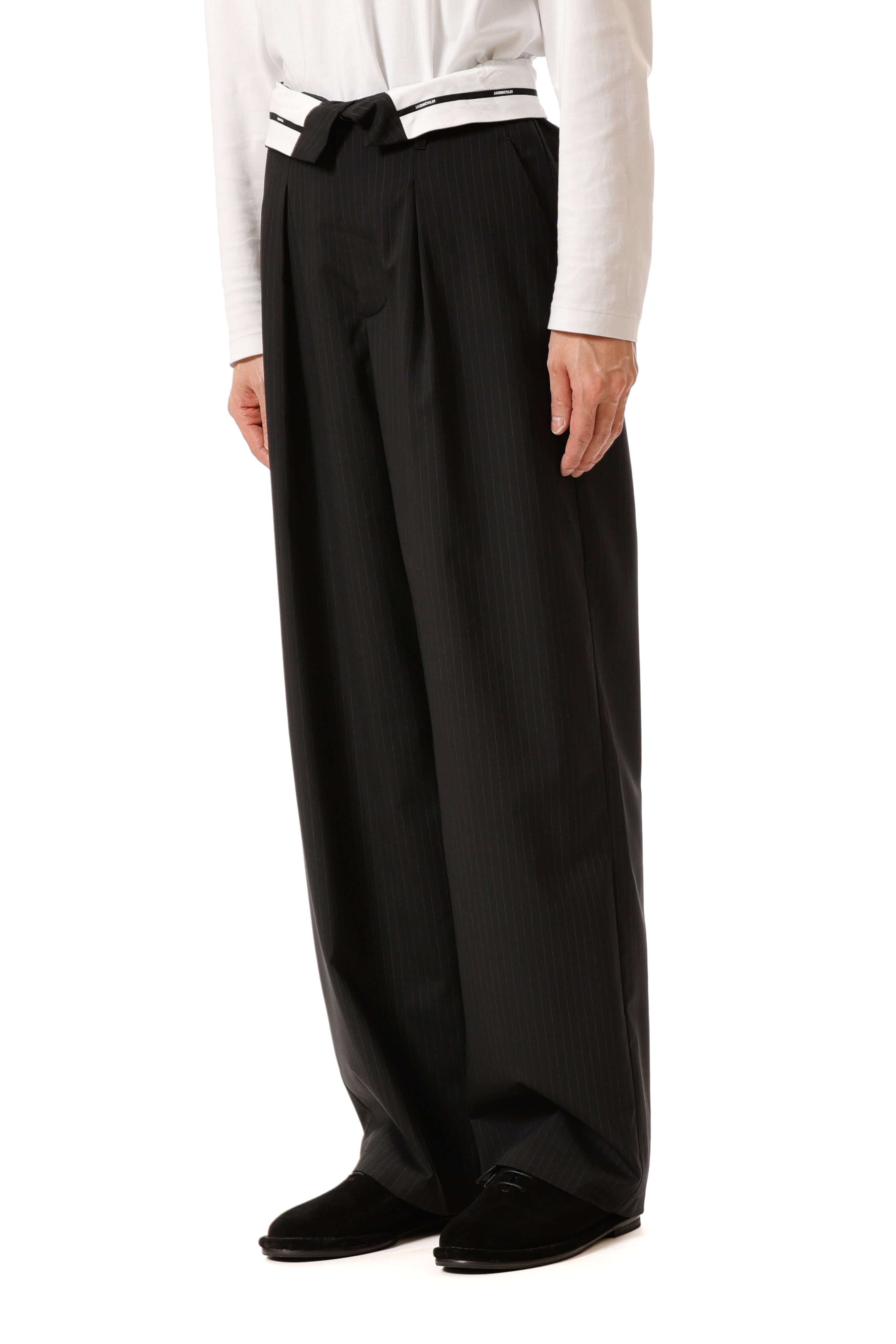 AP52-031 ポリエステル/ウール/シルクギャバジン フラップパンツ