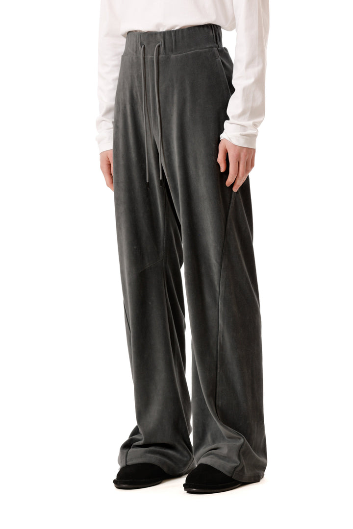 AP52-046-922_1_5e6c7c22-d3d8-