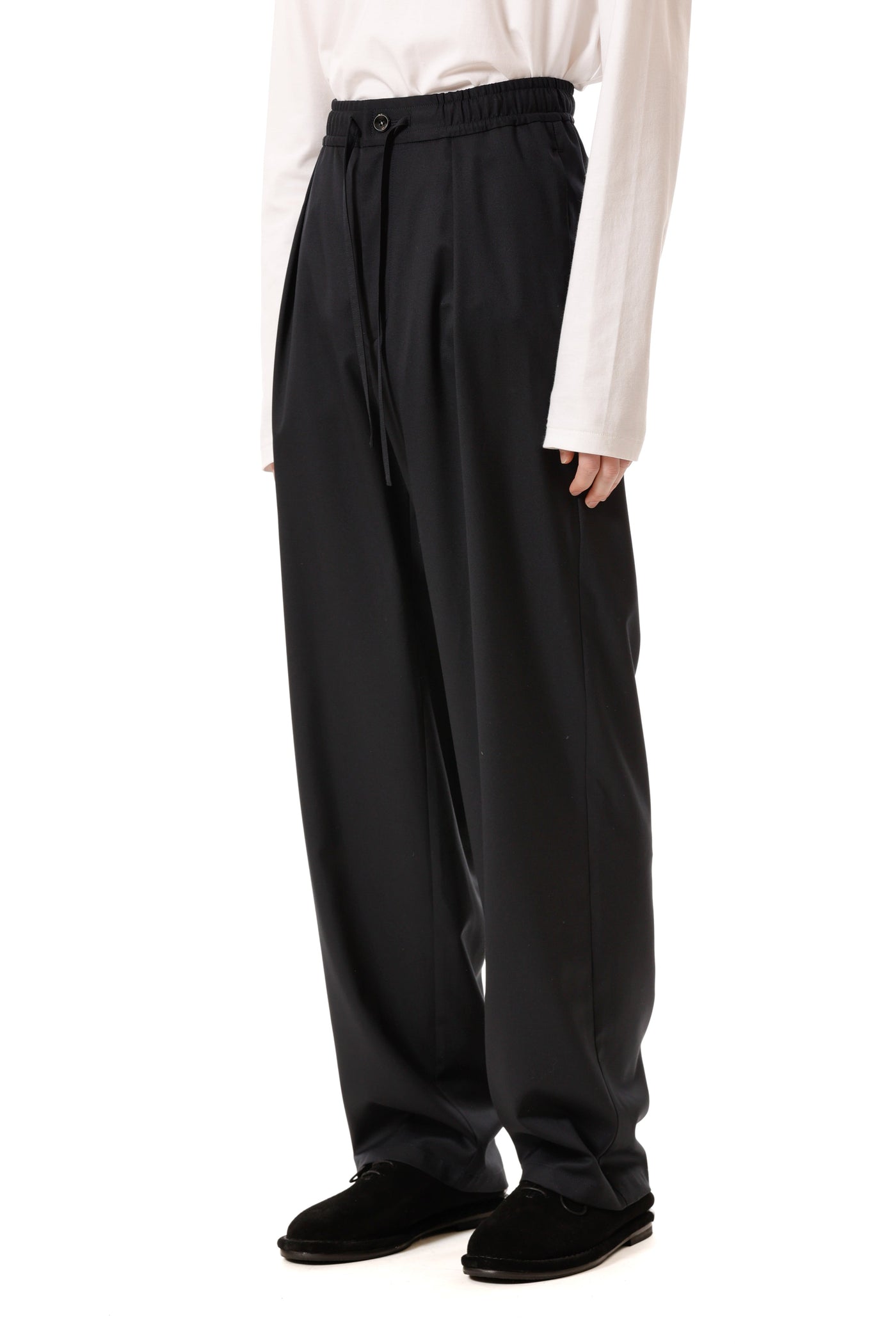 AP52-060 ポリエステル/ウール/シルクギャバジン ワンタックイージーパンツ