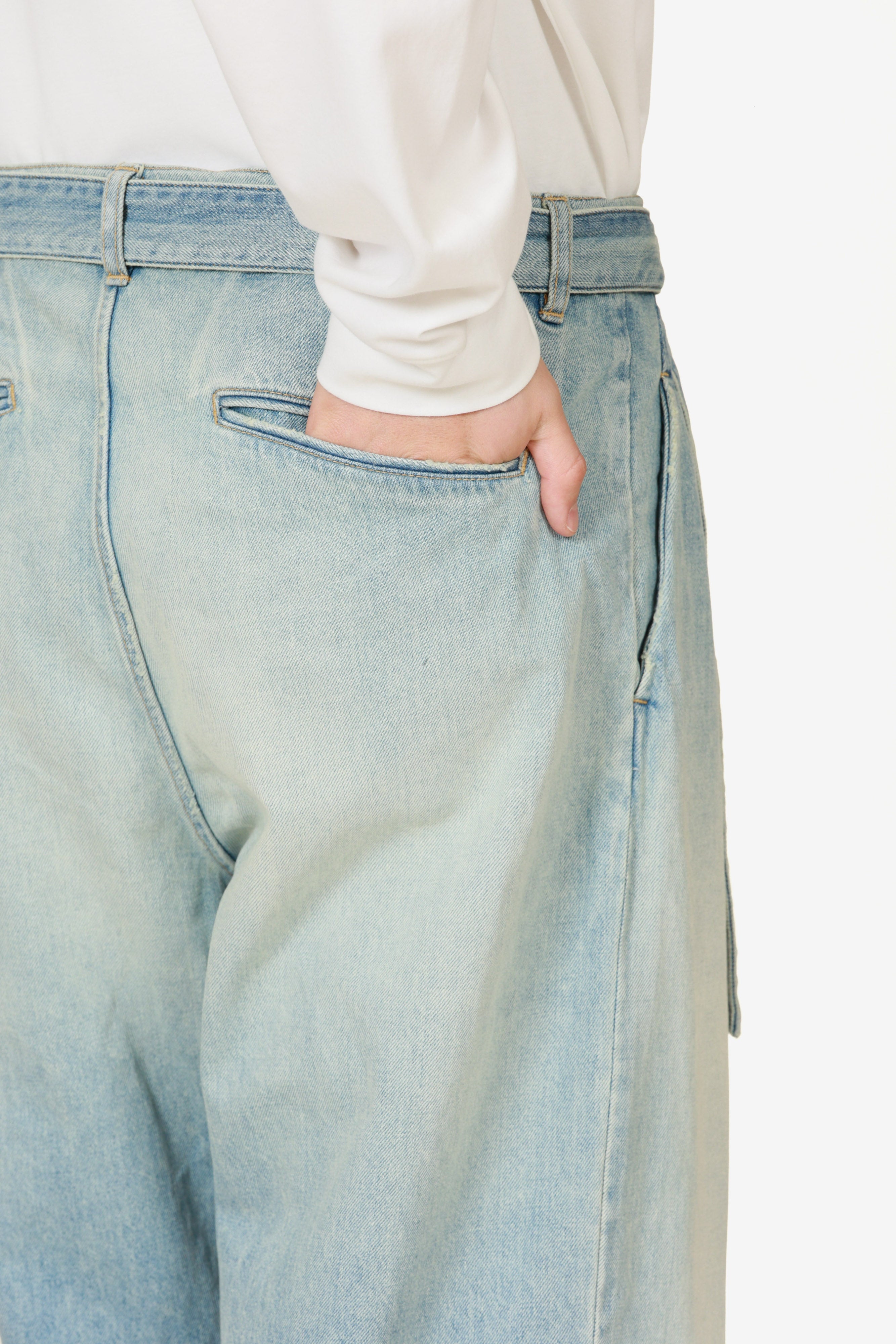 限定商品 AP52-124 11オンスデニム  ベルト付き1タックワイドテーパードパンツ