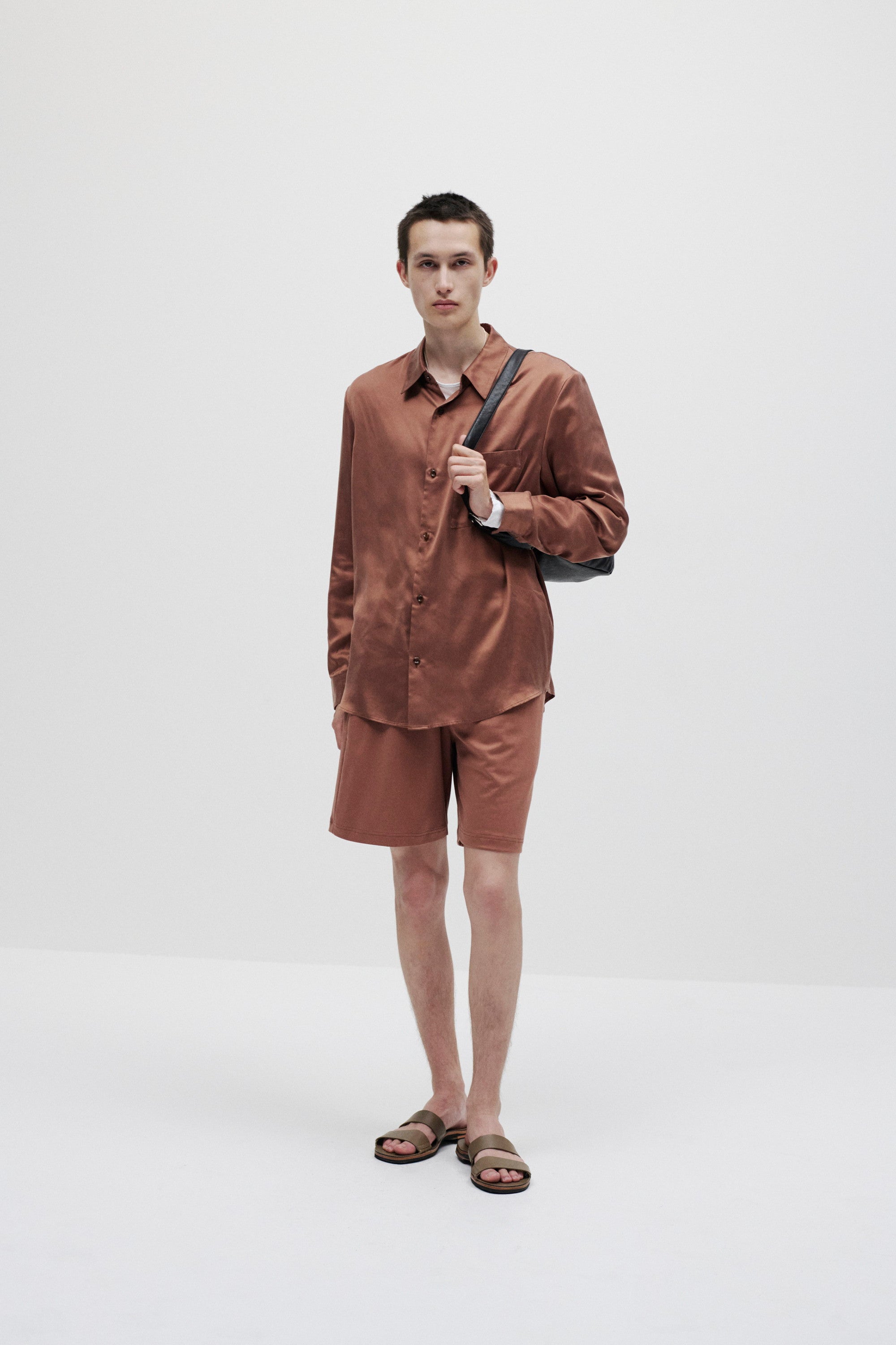 キュプラ/ポリエステル フィブリルサテン L/Sシャツ