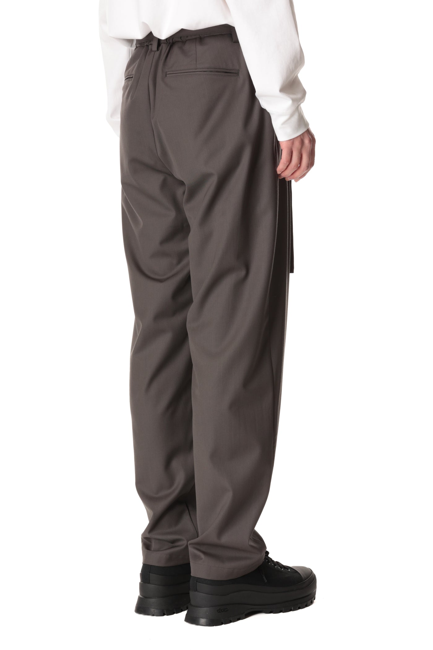 AP32-042 Wool gabardine 2-tuck wide tapered pants with belt